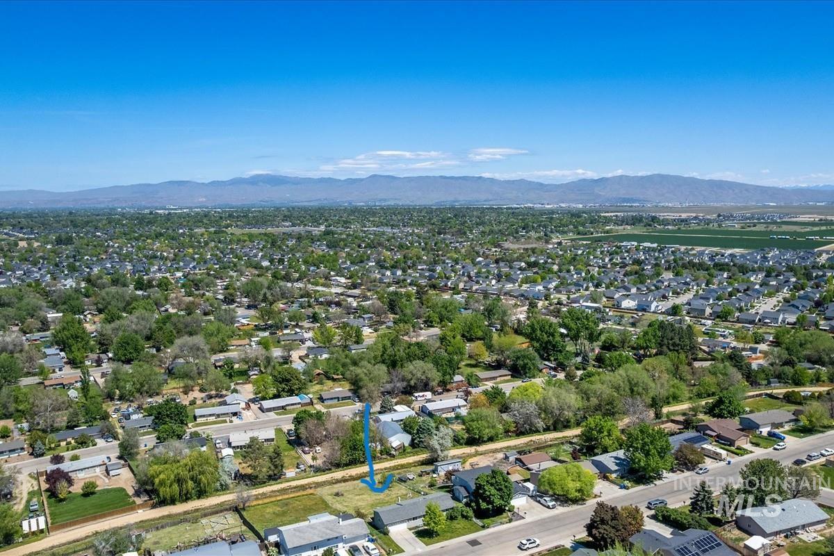 10178 W Fox Ridge Dr., Boise, Idaho 83709, 5 Bedrooms, 2 Bathrooms, Residential For Sale, Price $499,900, 98985068