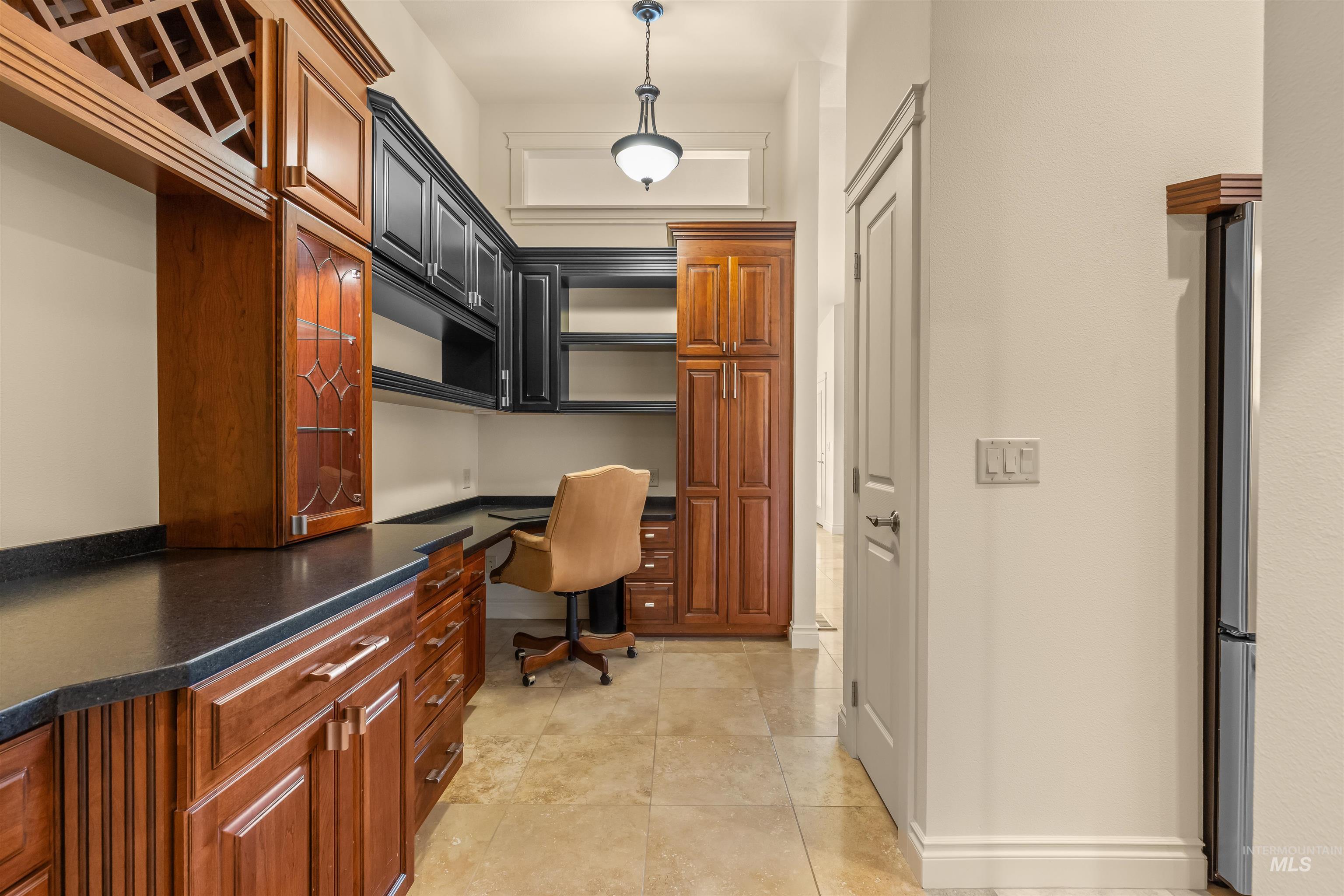 910 Vineland Dr., Clarkston, Washington 99403, 3 Bedrooms, 3 Bathrooms, Residential For Sale, Price $498,000, 98985074