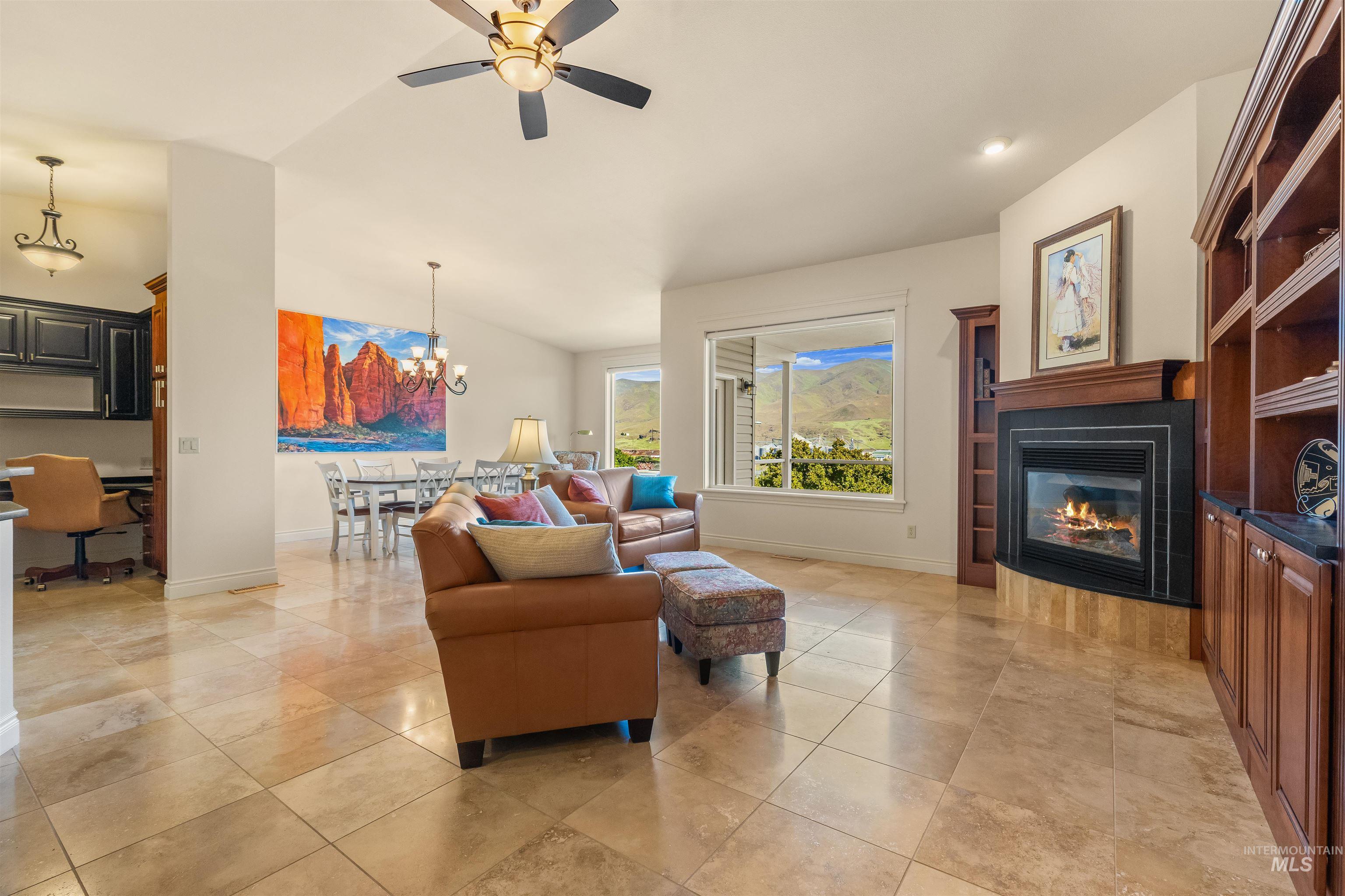 910 Vineland Dr., Clarkston, Washington 99403, 3 Bedrooms, 3 Bathrooms, Residential For Sale, Price $498,000, 98985074