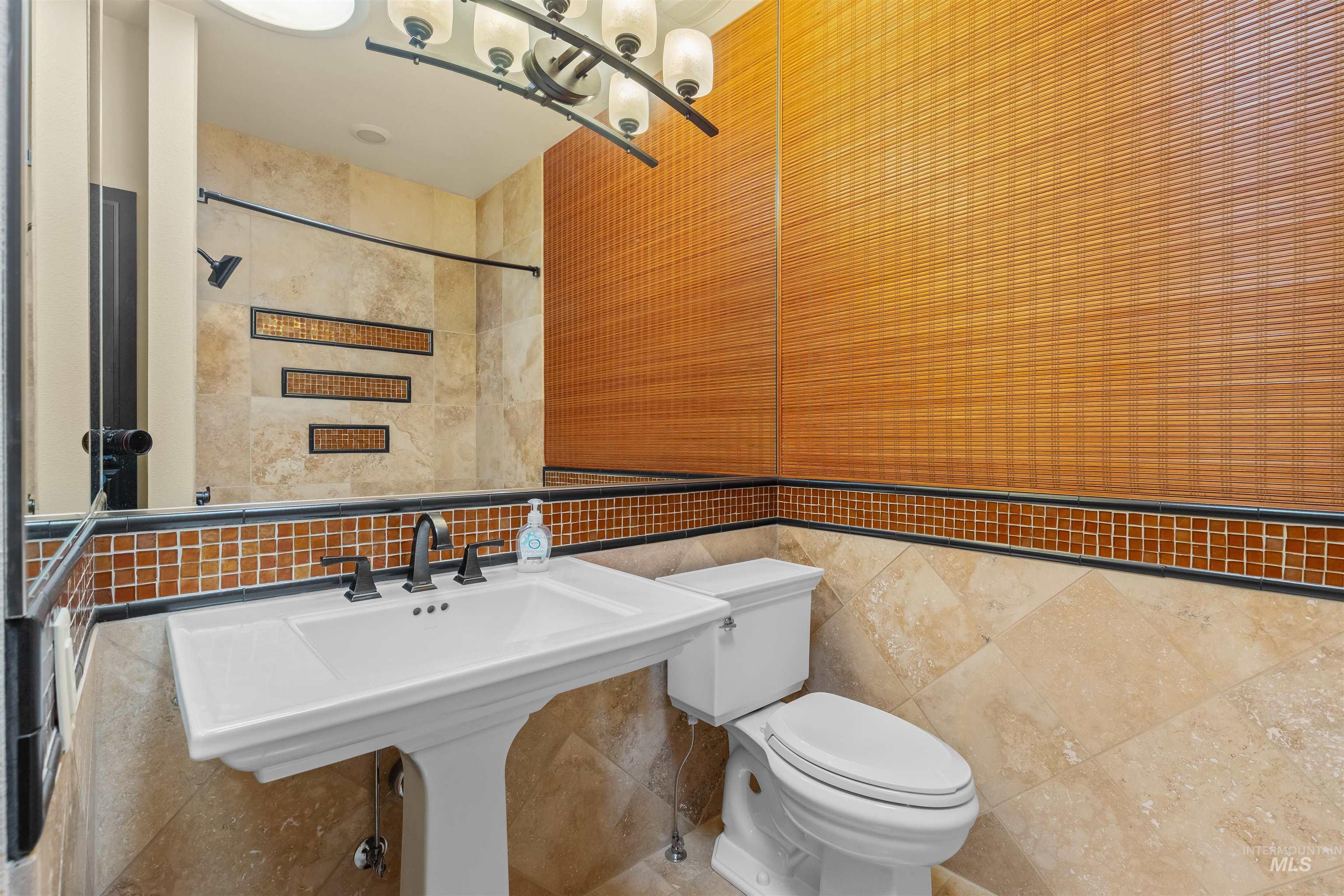 910 Vineland Dr., Clarkston, Washington 99403, 3 Bedrooms, 3 Bathrooms, Residential For Sale, Price $498,000, 98985074