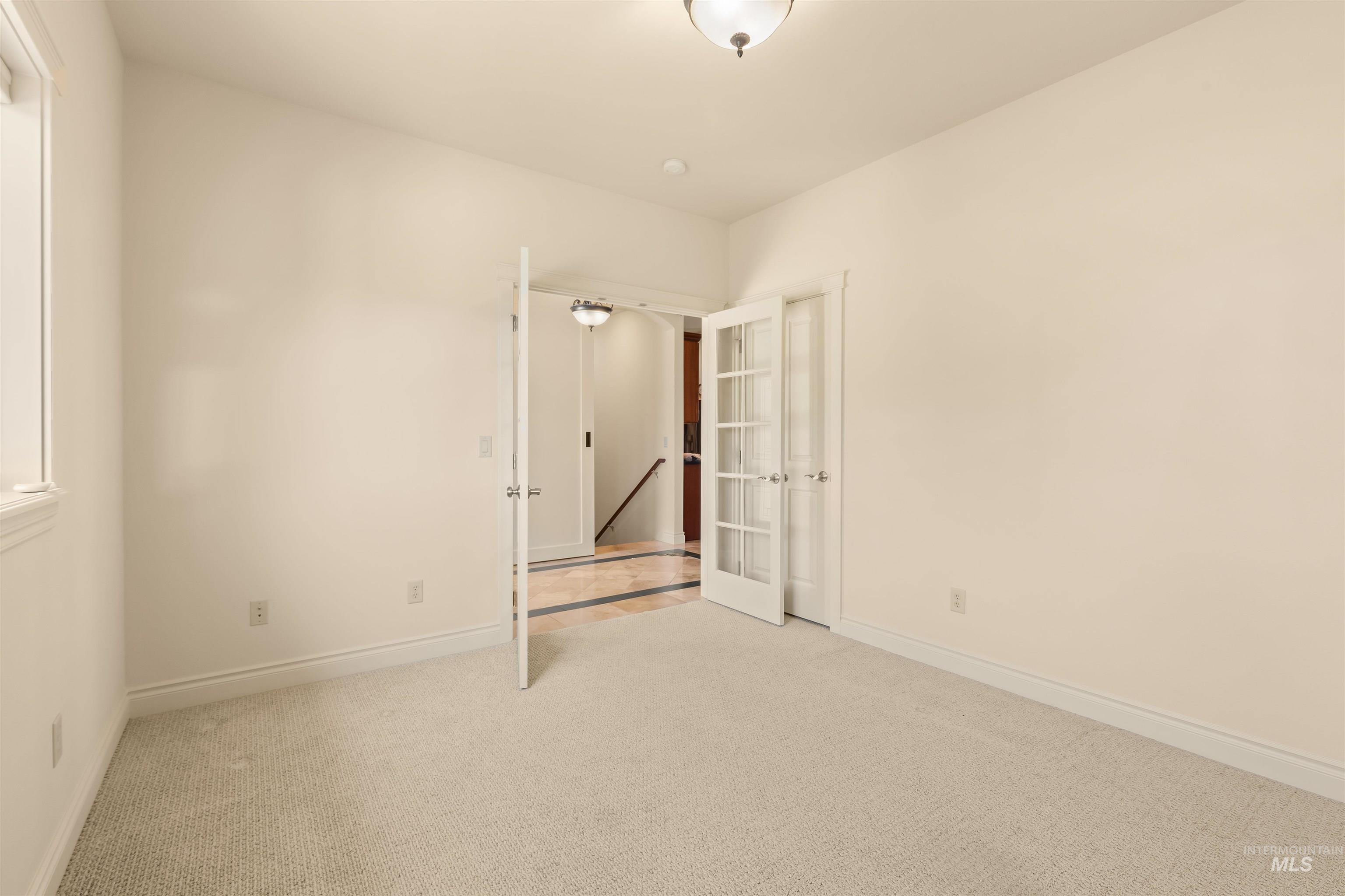 910 Vineland Dr., Clarkston, Washington 99403, 3 Bedrooms, 3 Bathrooms, Residential For Sale, Price $498,000, 98985074