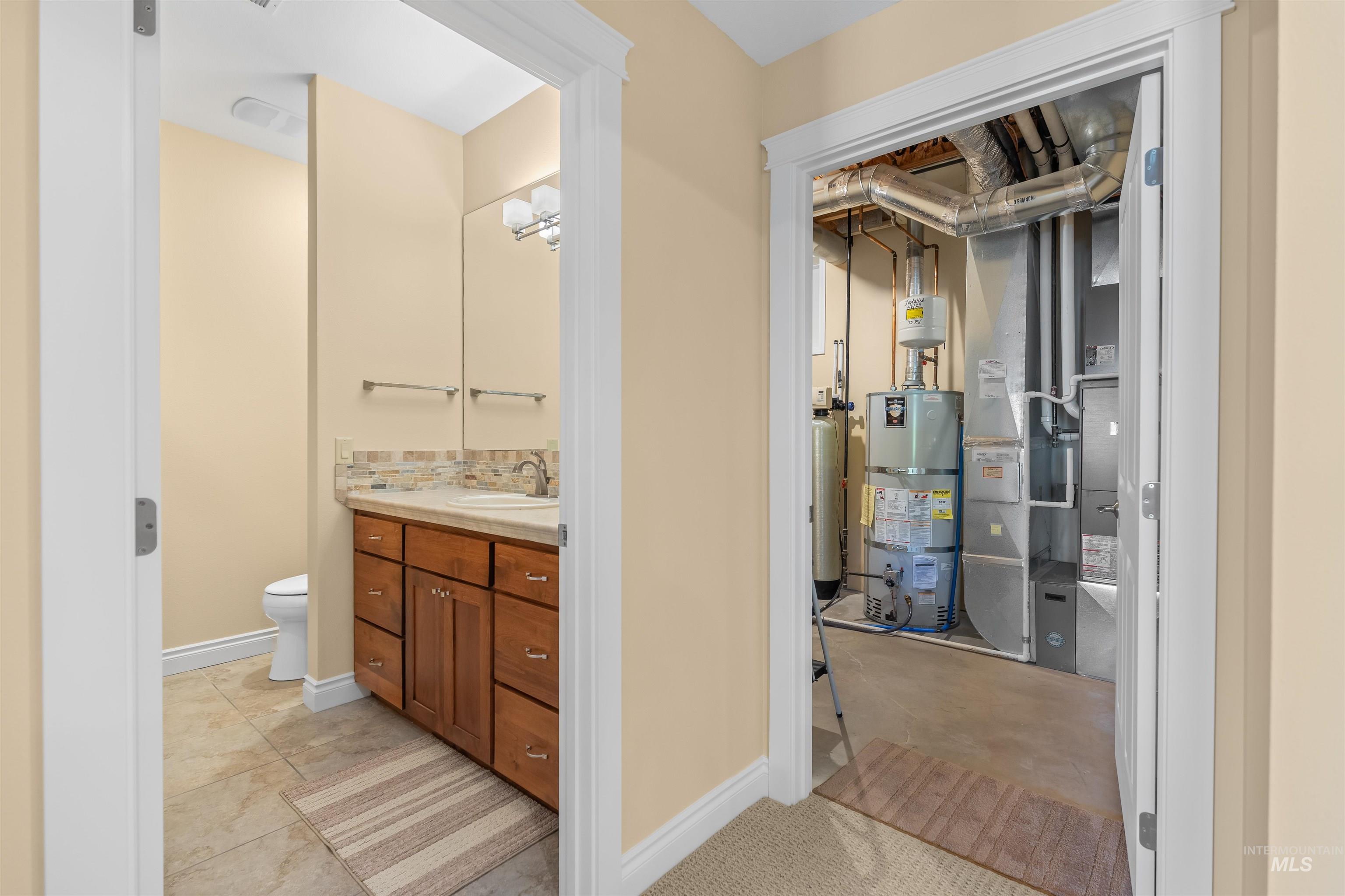 910 Vineland Dr., Clarkston, Washington 99403, 3 Bedrooms, 3 Bathrooms, Residential For Sale, Price $498,000, 98985074
