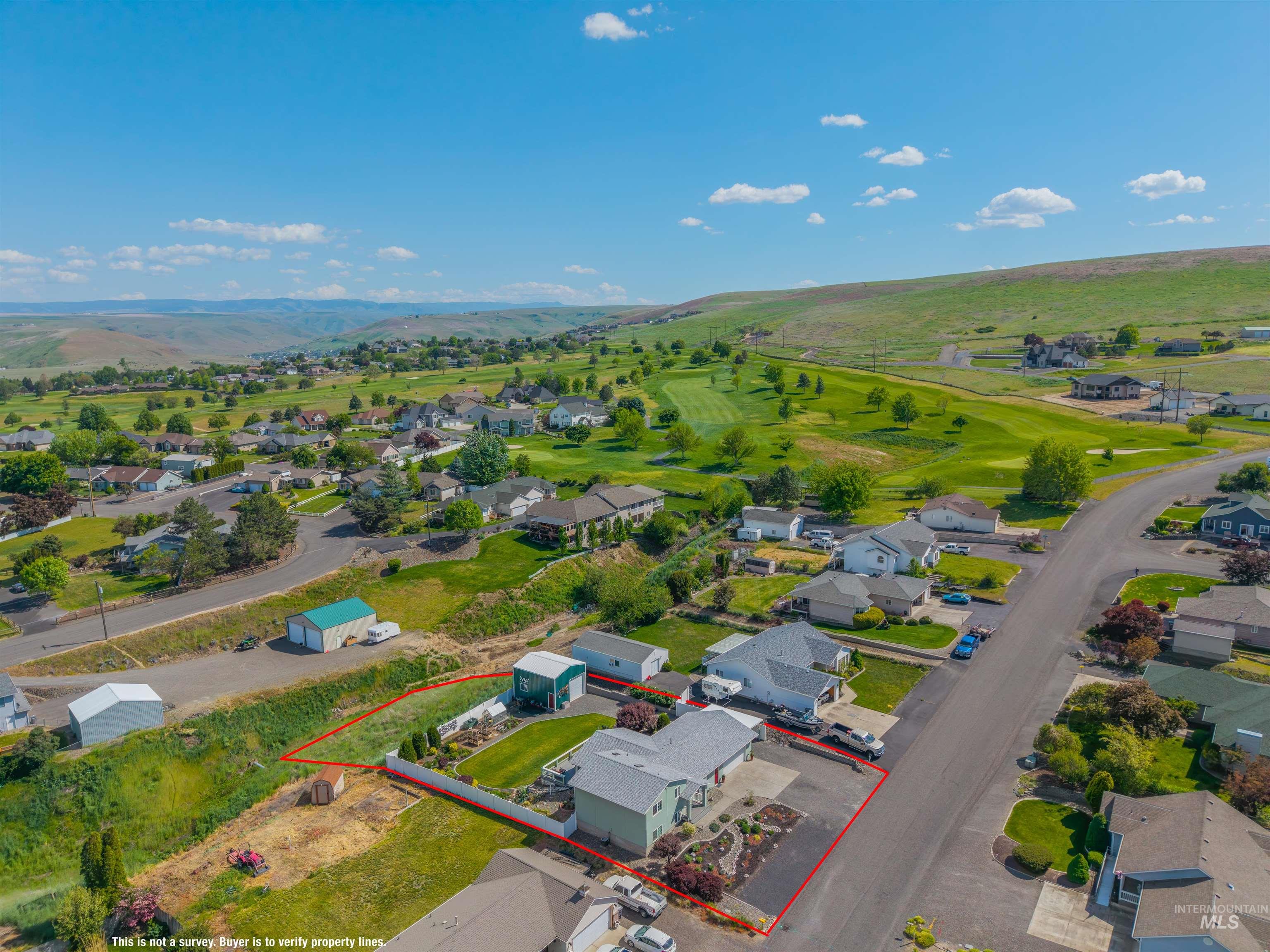 2237 Chukar Lane, Clarkston, Washington 99403, 3 Bedrooms, 3 Bathrooms, Residential For Sale, Price $476,500,MLS 98985076