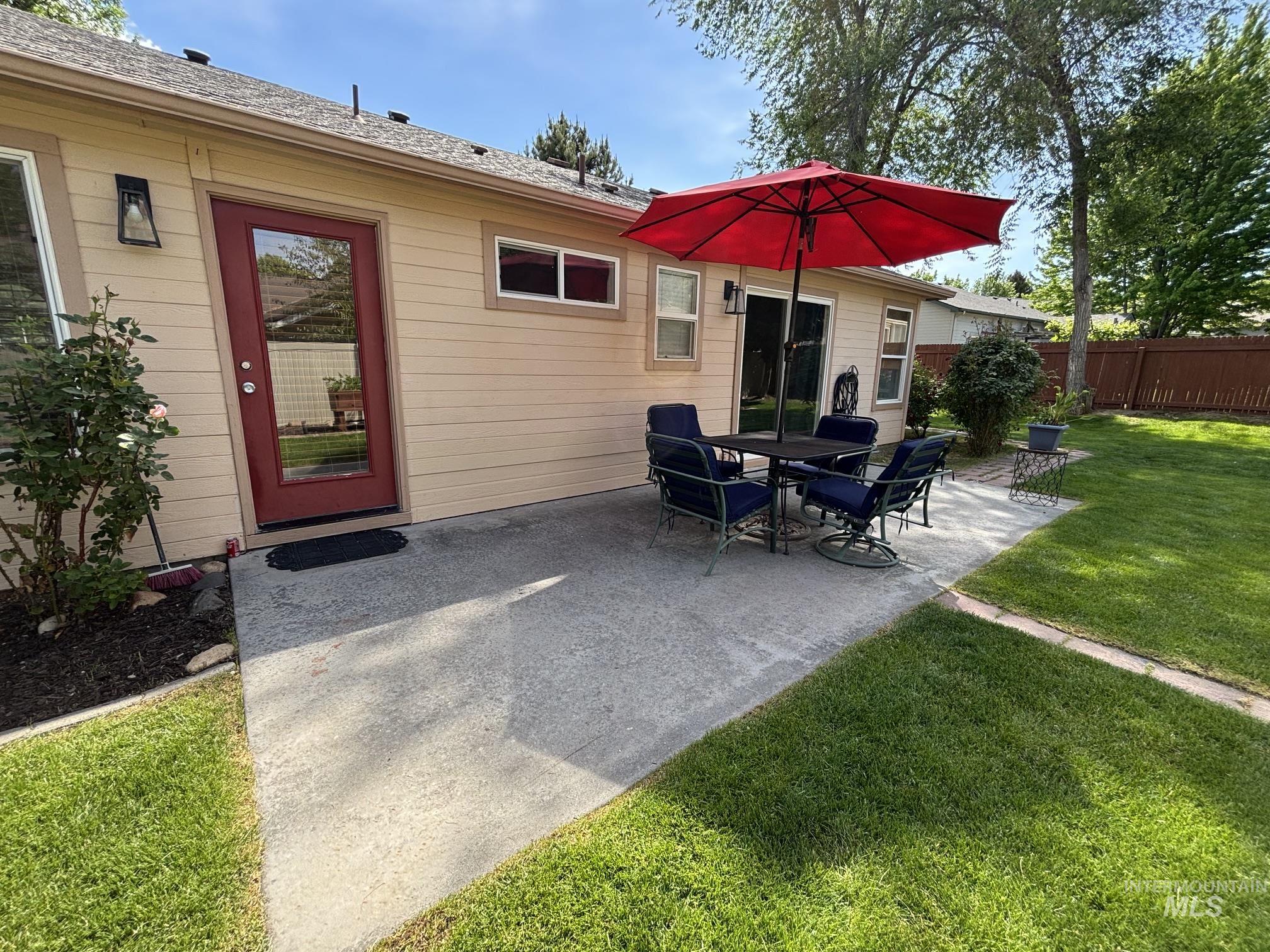 6327 S Mangrove Pl., Boise, Idaho 83716, 3 Bedrooms, 2 Bathrooms, Residential For Sale, Price $539,900, 98985077