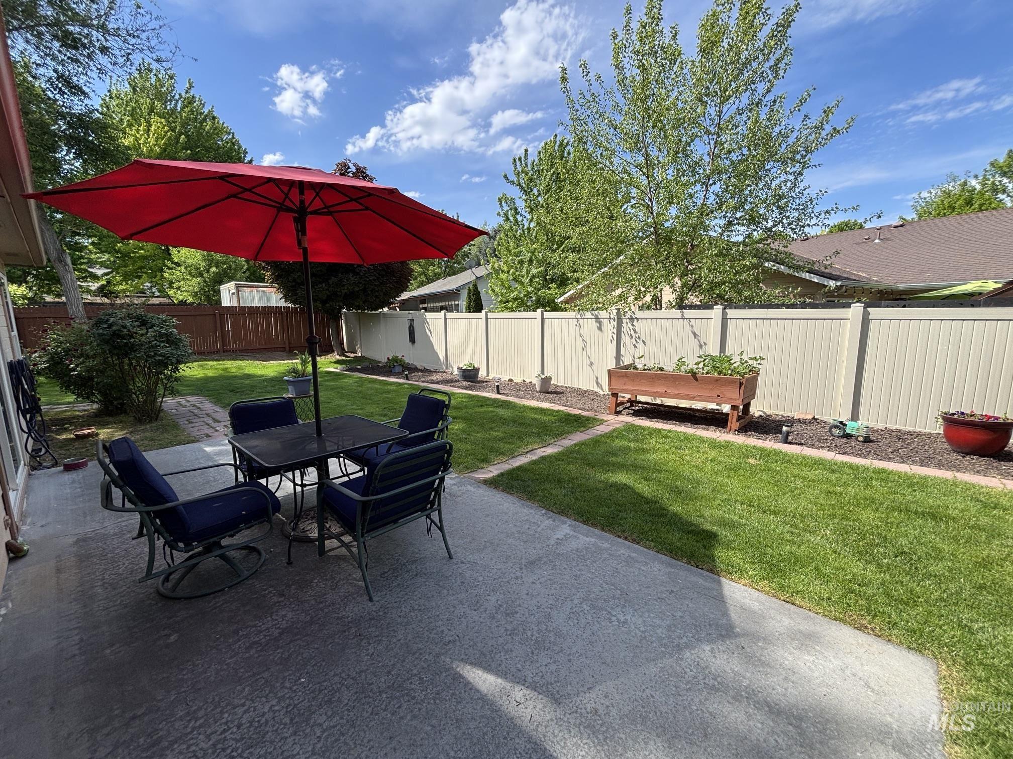 6327 S Mangrove Pl., Boise, Idaho 83716, 3 Bedrooms, 2 Bathrooms, Residential For Sale, Price $539,900, 98985077