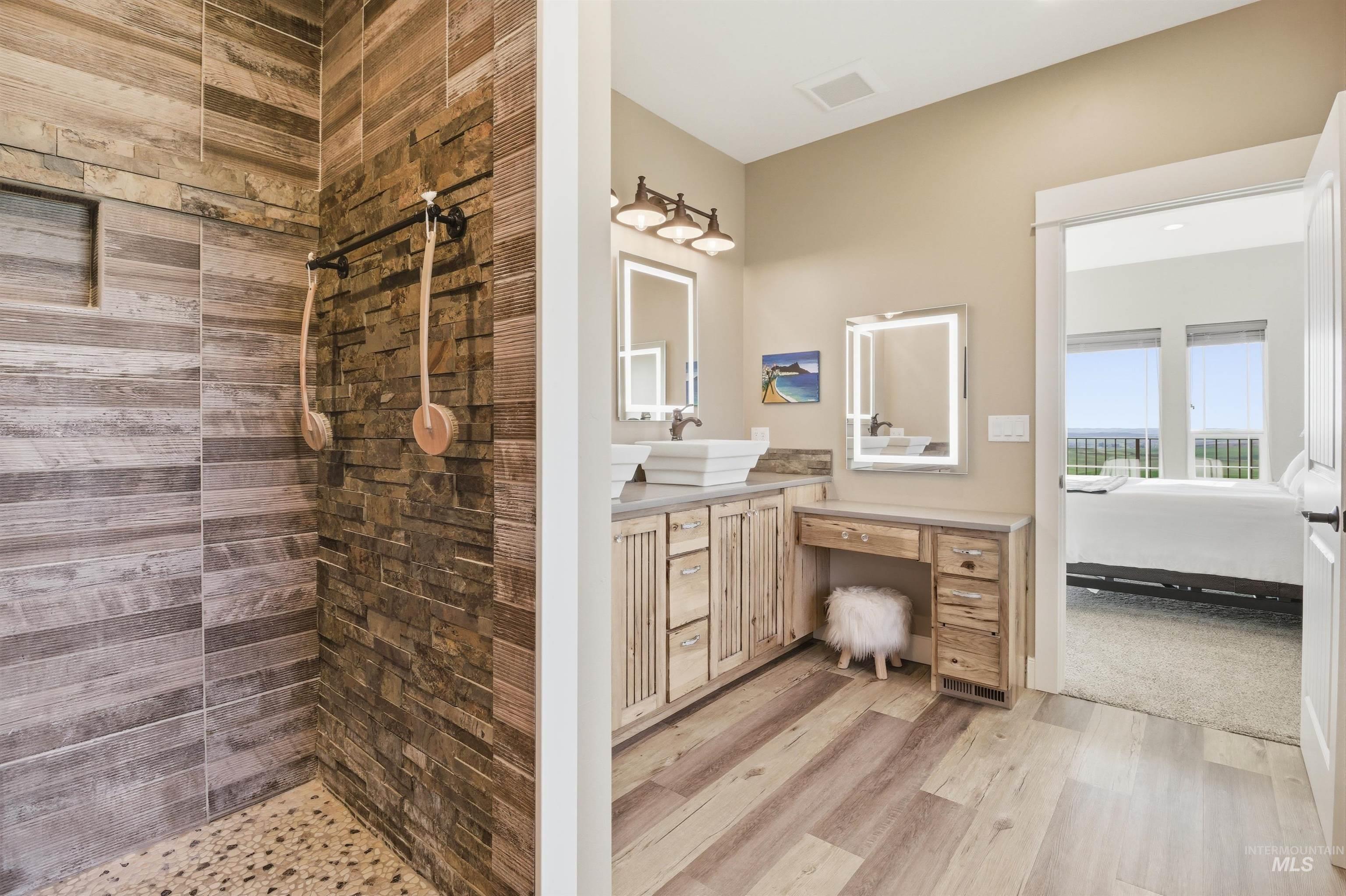 1018 Skyview Loop, Moscow, Idaho 83843, 4 Bedrooms, 3.5 Bathrooms, Residential For Sale, Price $1,100,000,MLS 98985079