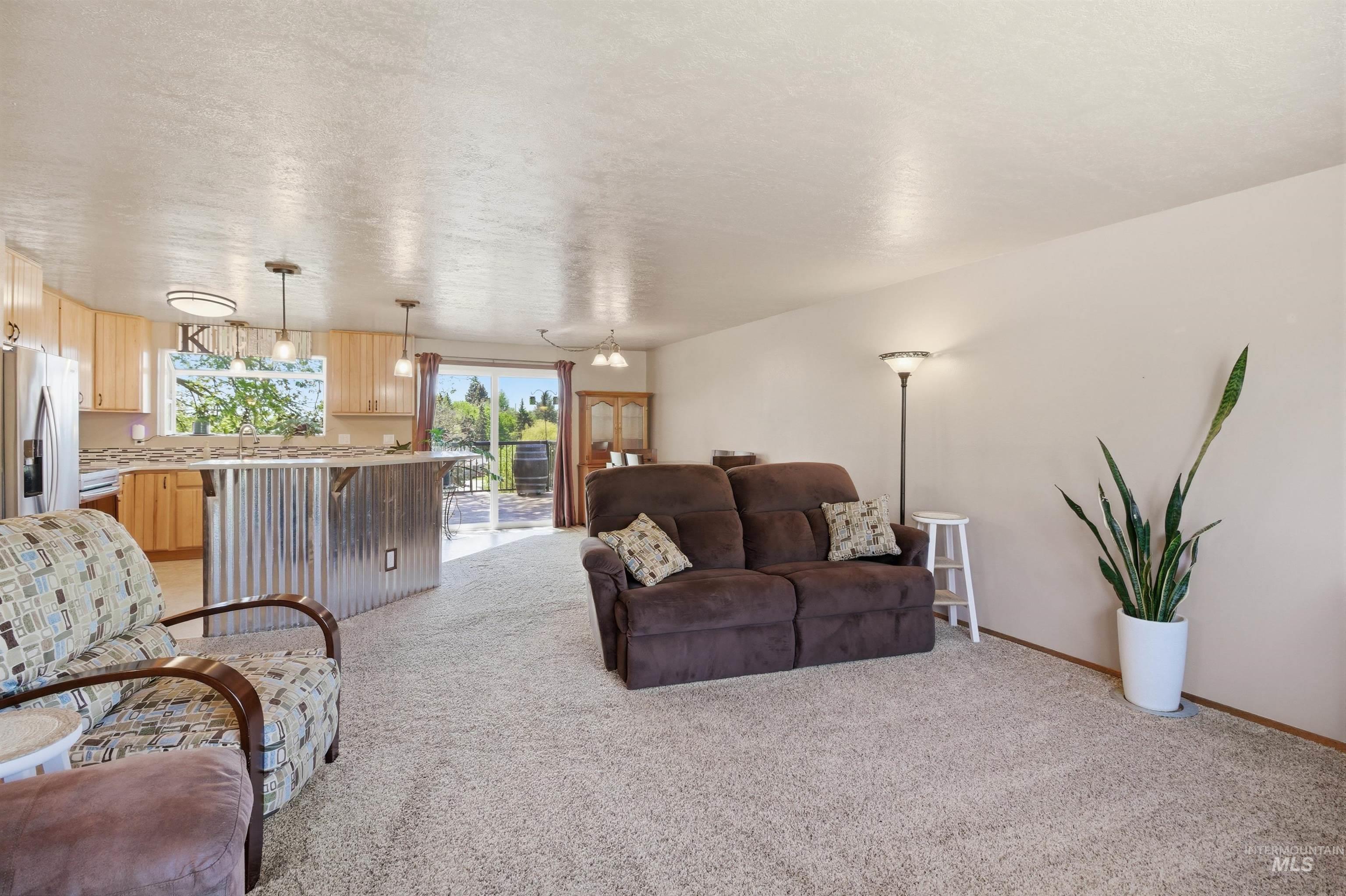 135 W Persimmon, Genesee, Idaho 83832, 4 Bedrooms, 2 Bathrooms, Residential For Sale, Price $515,000,MLS 98985081
