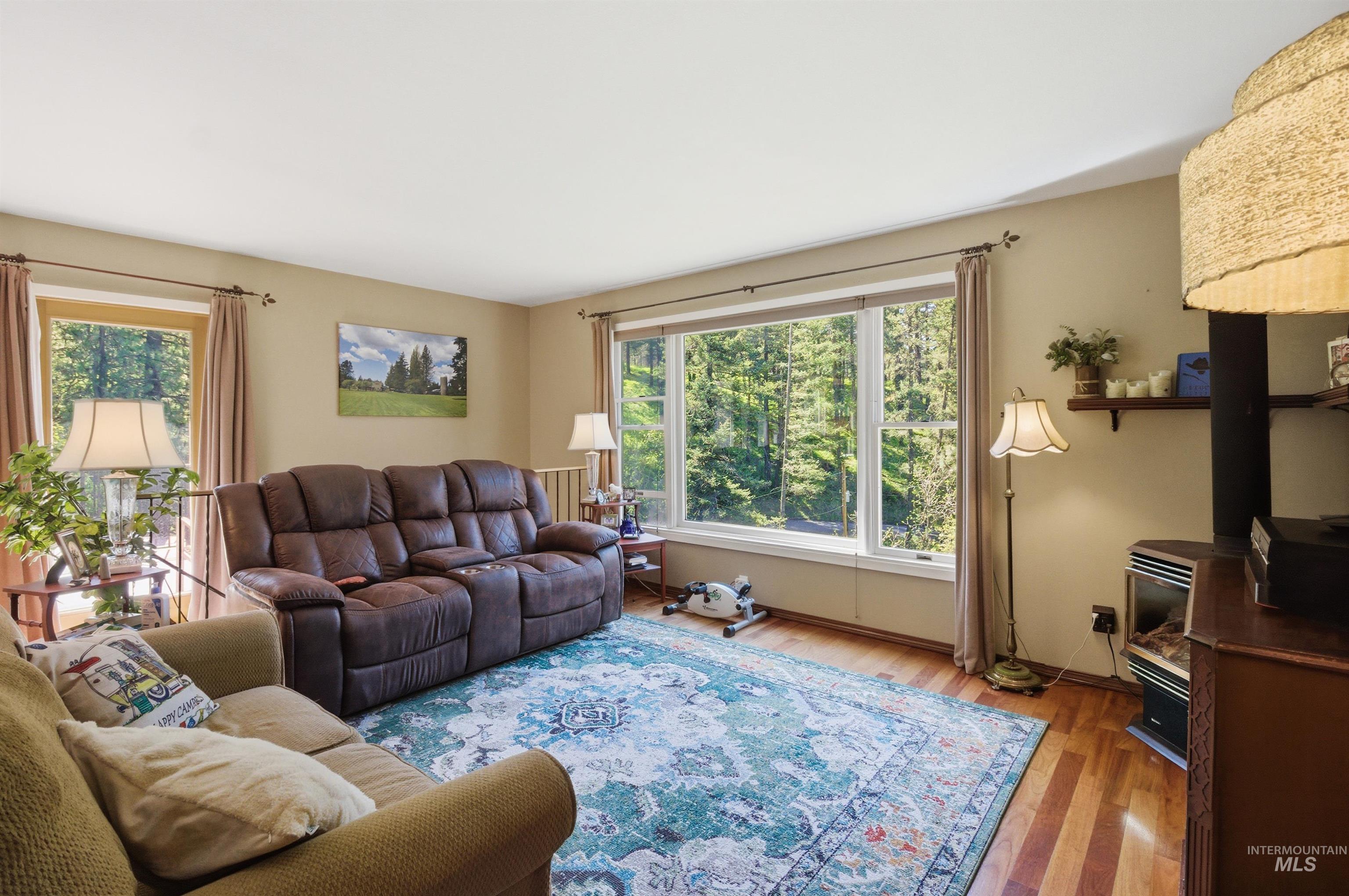 1140 Lyon Rd, Moscow, Idaho 83843, 5 Bedrooms, 3 Bathrooms, Residential For Sale, Price $910,000,MLS 98985083