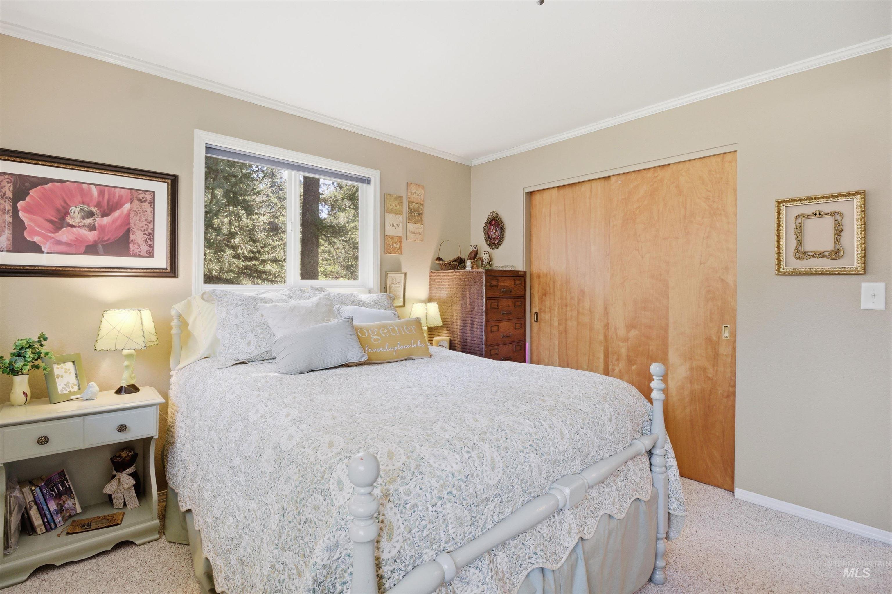 1140 Lyon Rd, Moscow, Idaho 83843, 5 Bedrooms, 3 Bathrooms, Residential For Sale, Price $910,000,MLS 98985083