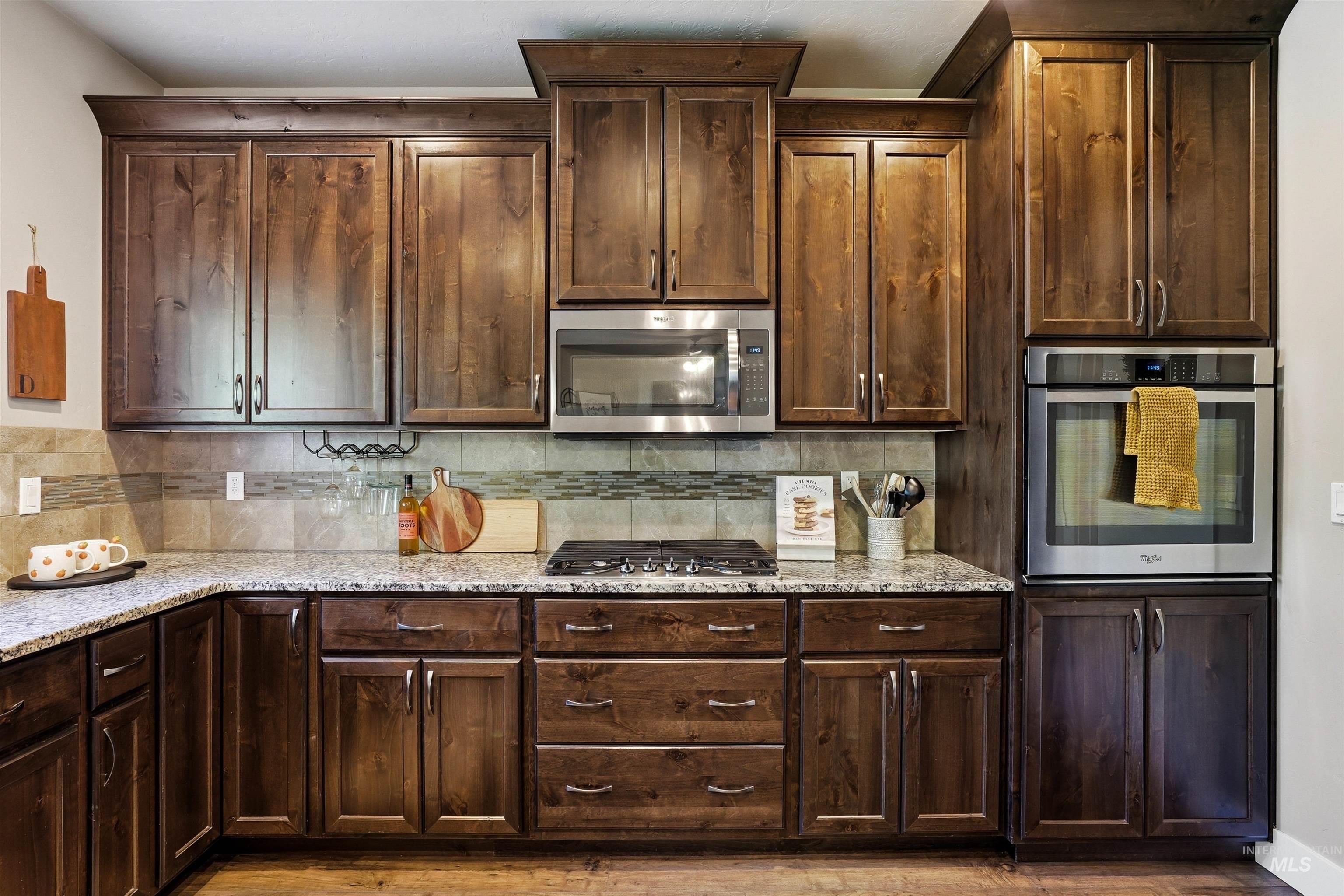 891 N Tullshire Way, Eagle, Idaho 83616, 4 Bedrooms, 2 Bathrooms, Residential For Sale, Price $639,900,MLS 98985084