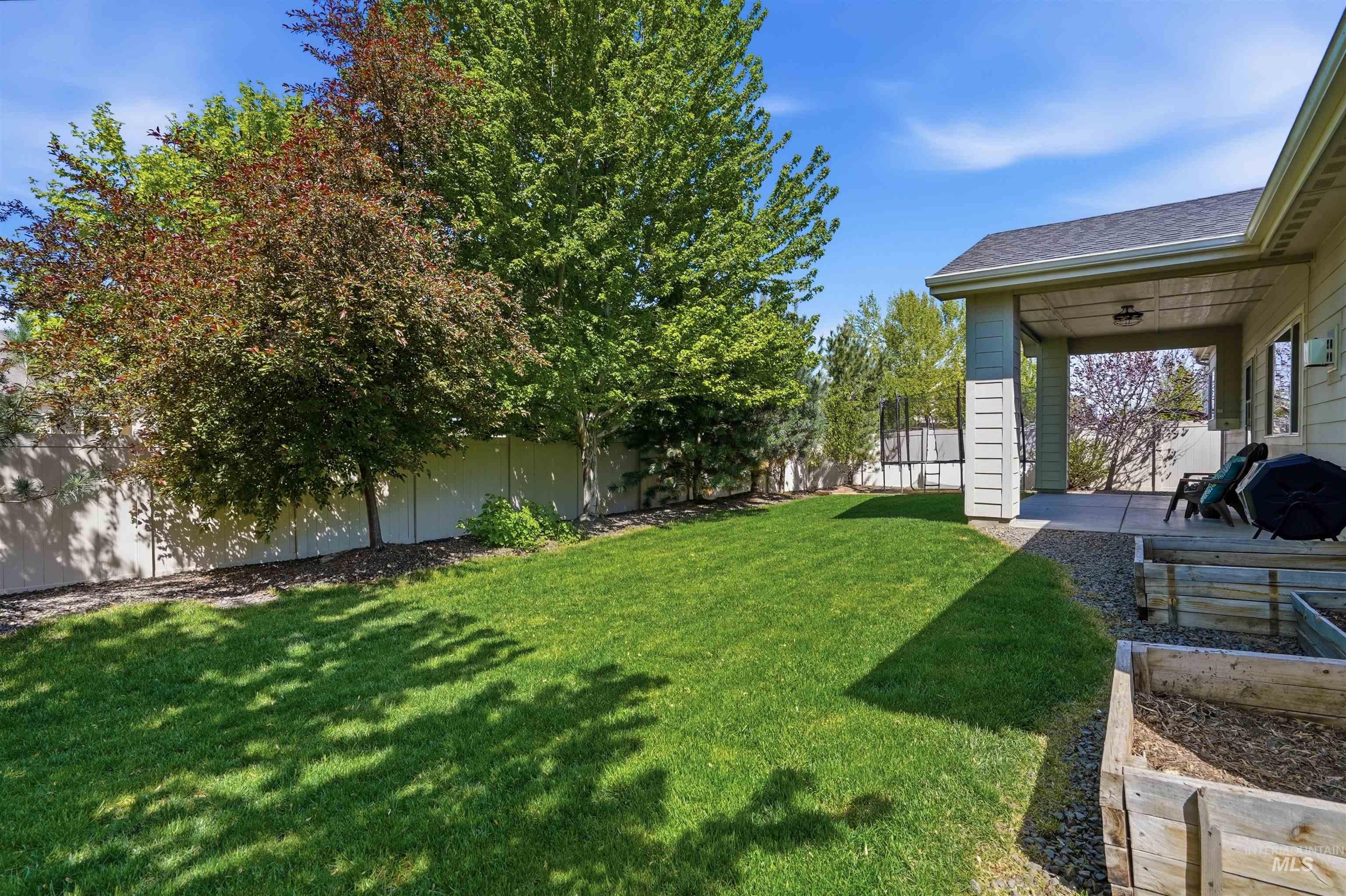 891 N Tullshire Way, Eagle, Idaho 83616, 4 Bedrooms, 2 Bathrooms, Residential For Sale, Price $639,900,MLS 98985084