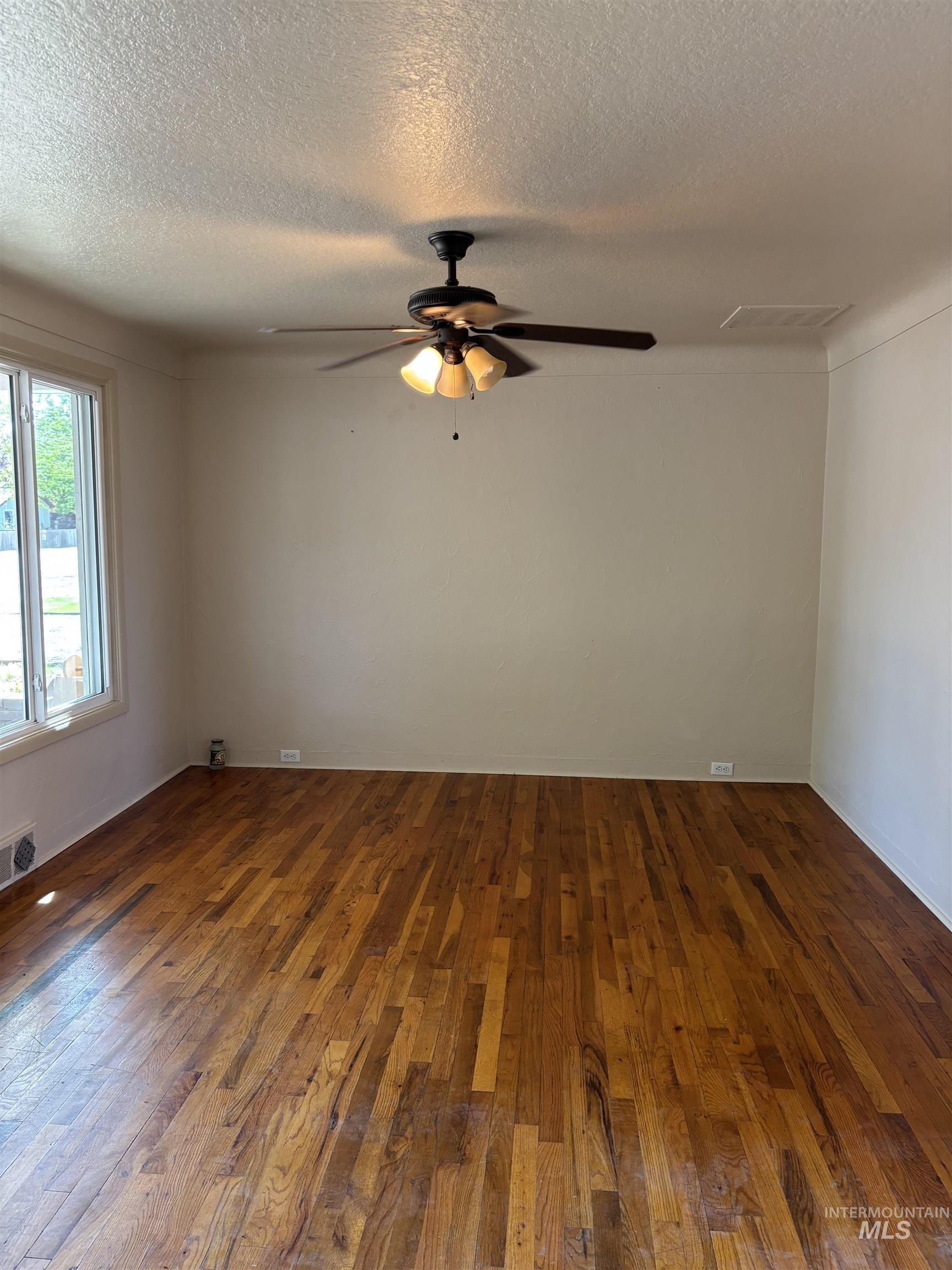 5116 W Morris Hill Rd, Boise, Idaho 83706, 2 Bedrooms, 1 Bathroom, Residential For Sale, Price $315,000,MLS 98985085