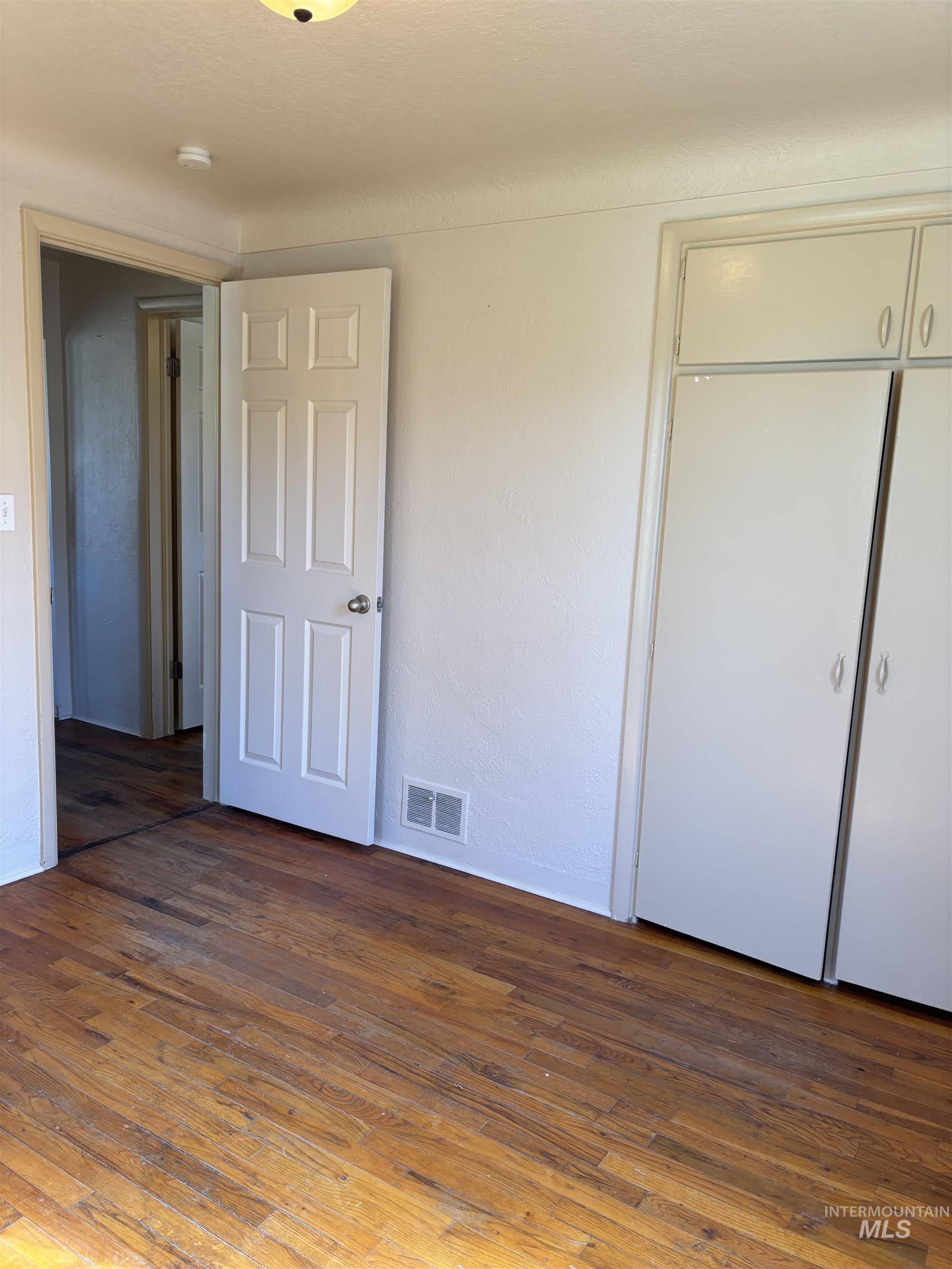 5116 W Morris Hill Rd, Boise, Idaho 83706, 2 Bedrooms, 1 Bathroom, Residential For Sale, Price $315,000,MLS 98985085
