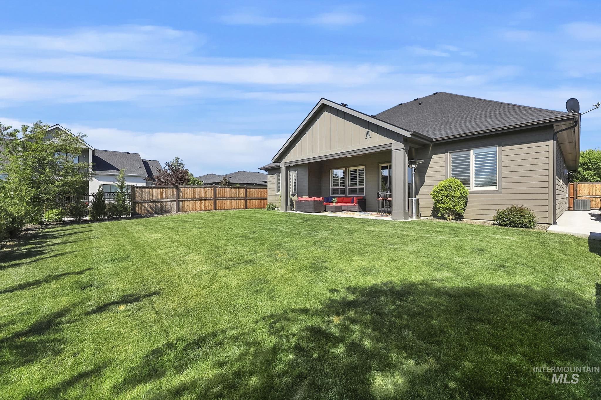 687 S Short Ln, Eagle, Idaho 83616-4103, 4 Bedrooms, 2.5 Bathrooms, Residential For Sale, Price $769,900, 98985087