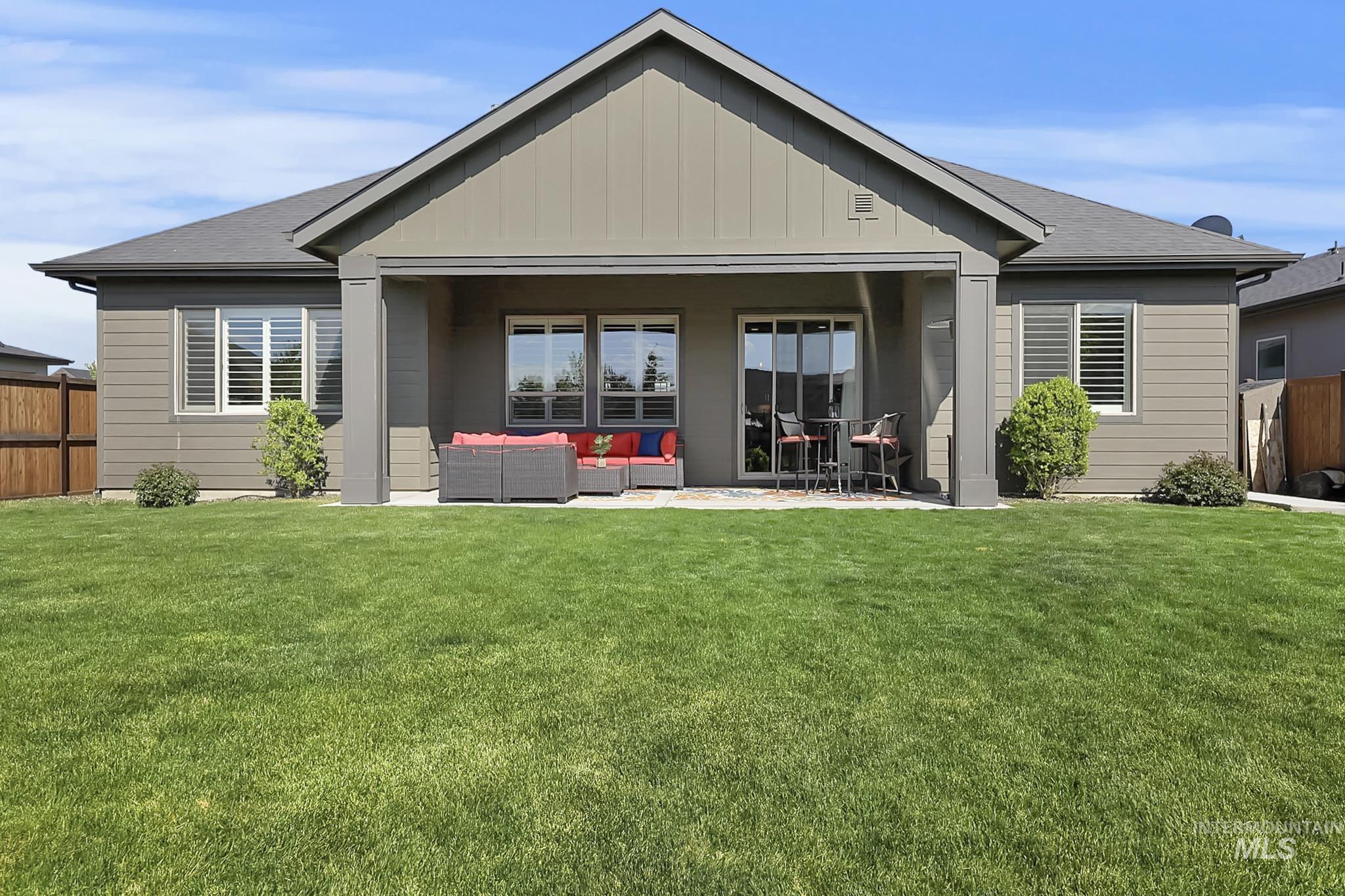 687 S Short Ln, Eagle, Idaho 83616-4103, 4 Bedrooms, 2.5 Bathrooms, Residential For Sale, Price $769,900, 98985087