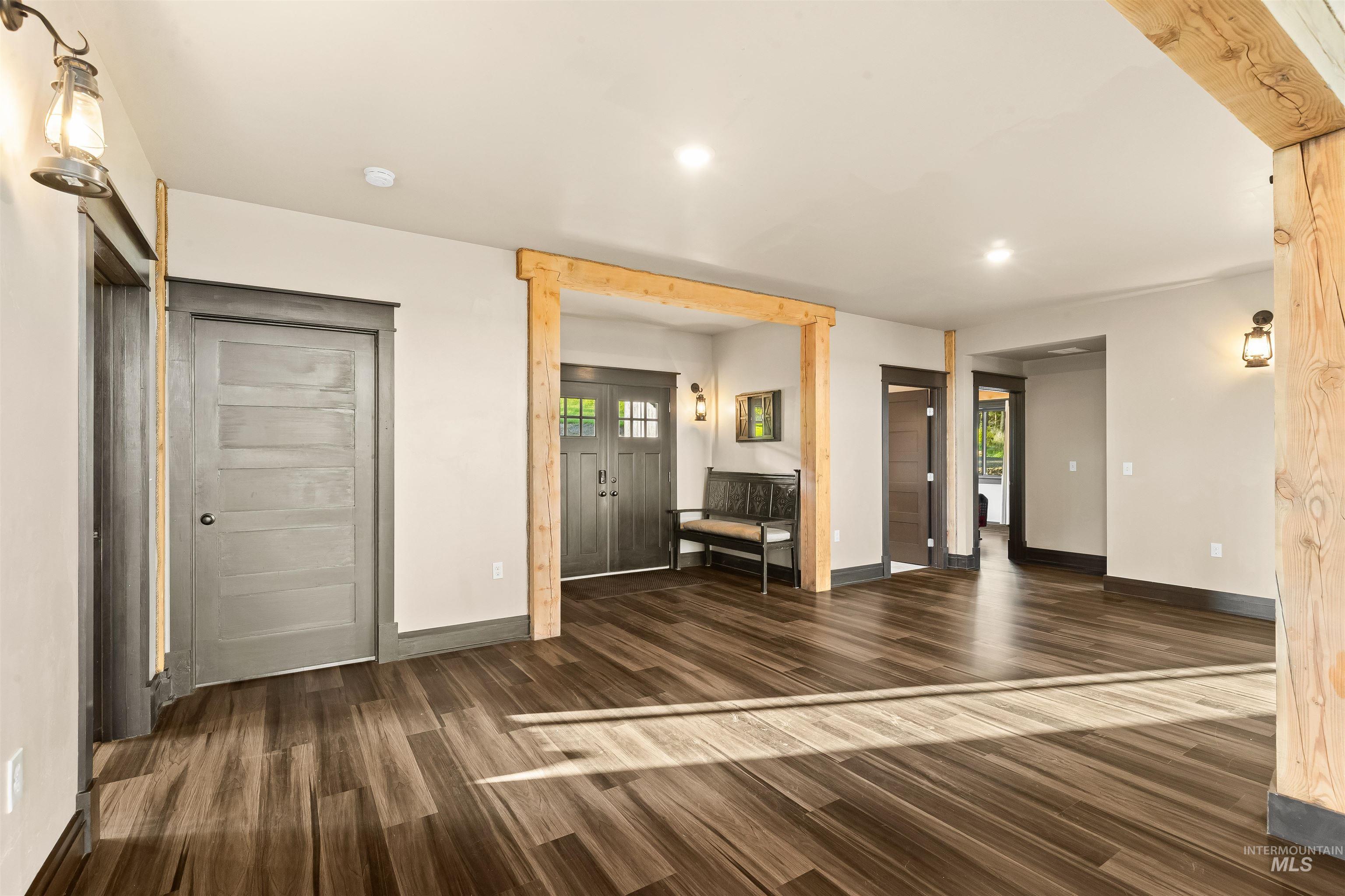 520 Valley View Dr, Lenore, Idaho 83541, 5 Bedrooms, 4 Bathrooms, Residential For Sale, Price $769,000,MLS 98985092