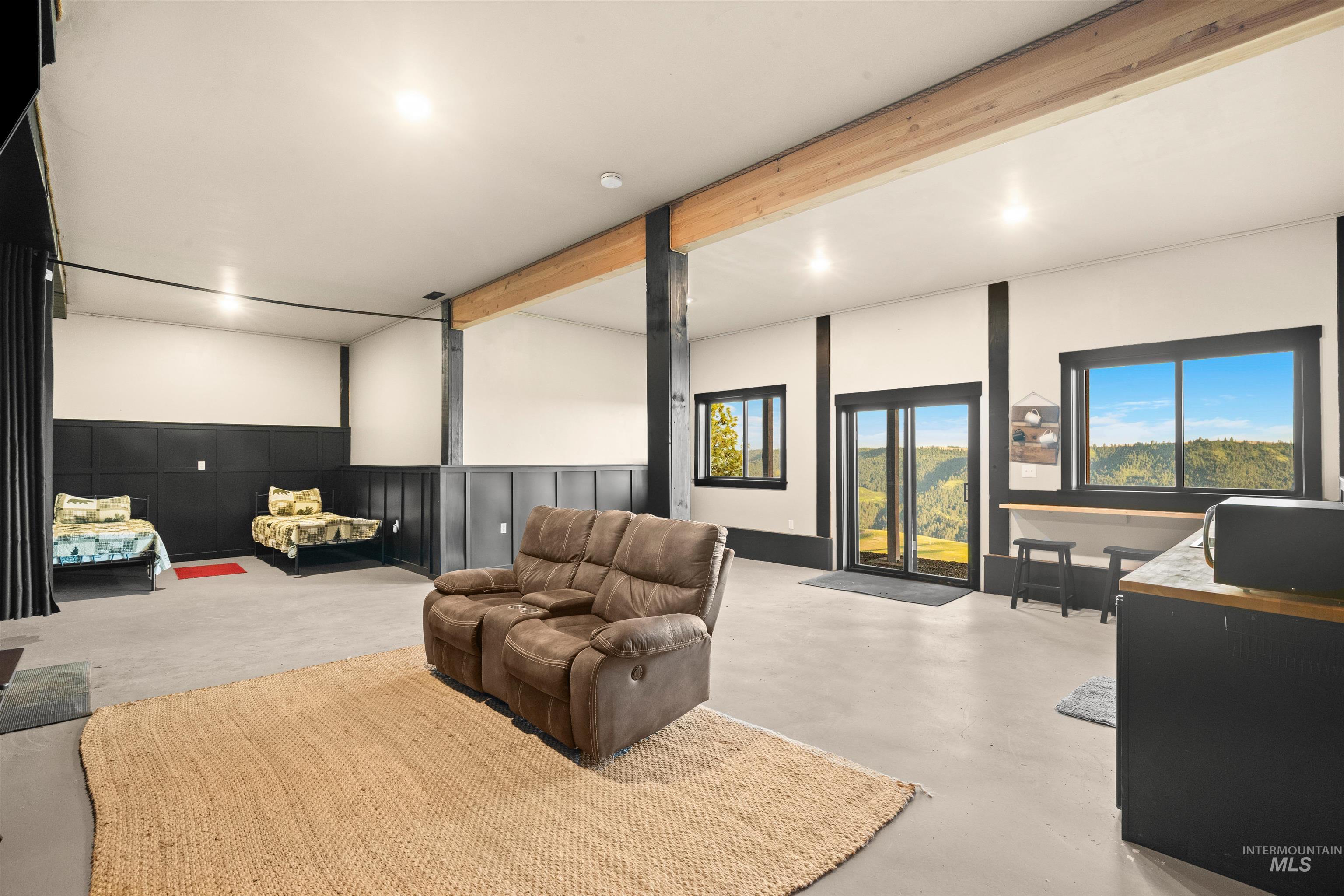 520 Valley View Dr, Lenore, Idaho 83541, 5 Bedrooms, 4 Bathrooms, Residential For Sale, Price $769,000,MLS 98985092