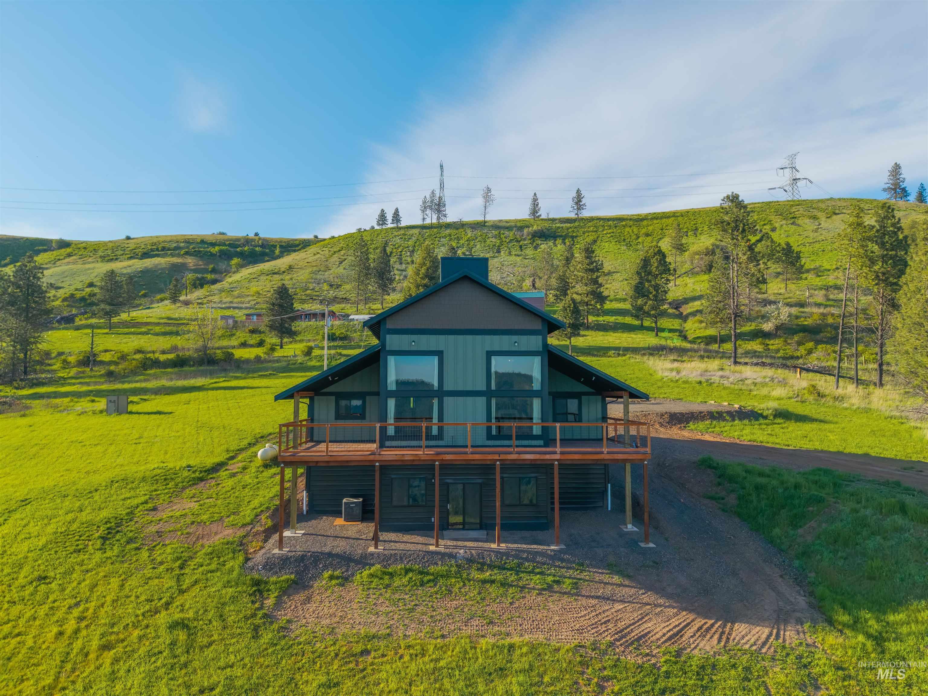 520 Valley View Dr, Lenore, Idaho 83541, 5 Bedrooms, 4 Bathrooms, Residential For Sale, Price $769,000,MLS 98985092