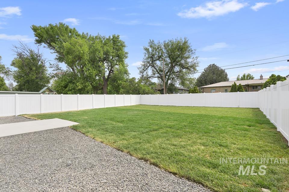 1903 Oregon Lane, Caldwell, Idaho 83605, 3 Bedrooms, 2 Bathrooms, Residential For Sale, Price $385,000, 98985093