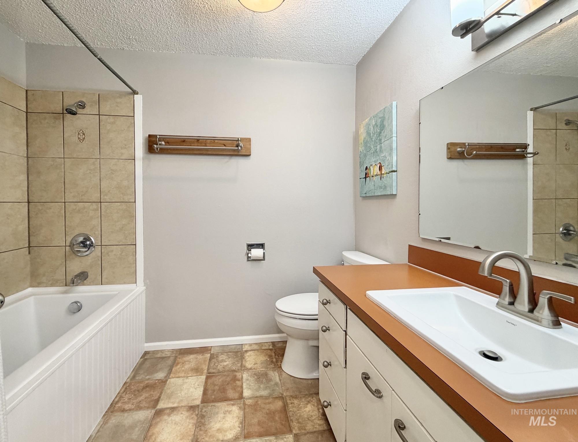 1740 Daves Ave, Moscow, Idaho 83843, 3 Bedrooms, 2 Bathrooms, Residential For Sale, Price $489,000,MLS 98985094