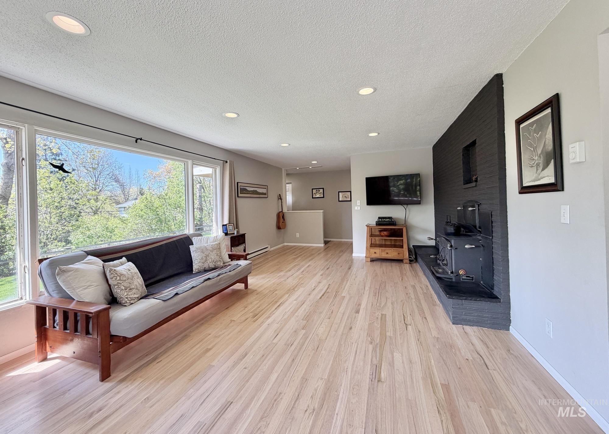 1740 Daves Ave, Moscow, Idaho 83843, 3 Bedrooms, 2 Bathrooms, Residential For Sale, Price $489,000,MLS 98985094