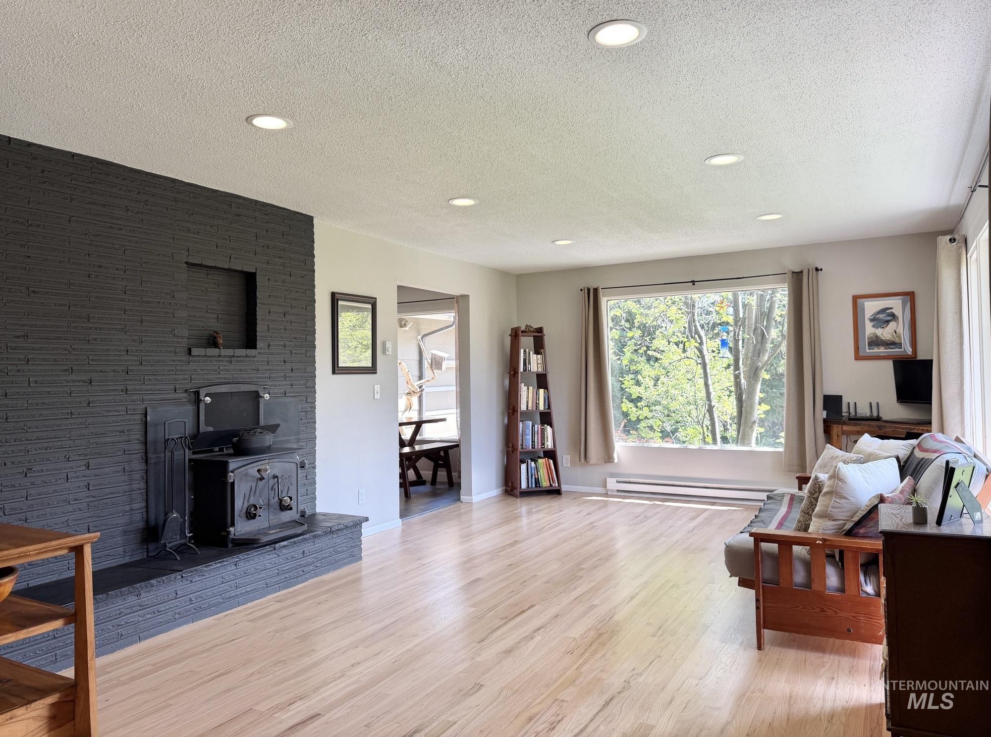 1740 Daves Ave, Moscow, Idaho 83843, 3 Bedrooms, 2 Bathrooms, Residential For Sale, Price $489,000,MLS 98985094