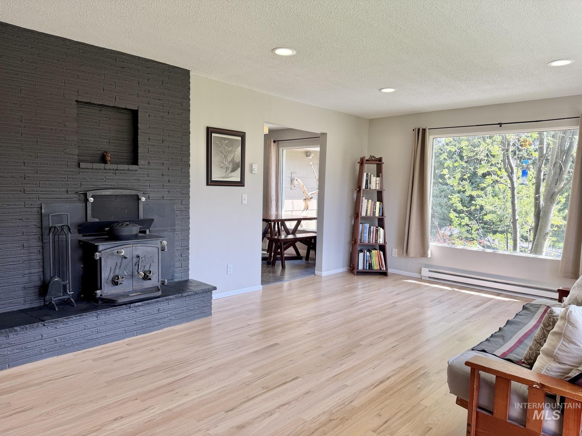 1740 Daves Ave, Moscow, Idaho 83843, 3 Bedrooms, 2 Bathrooms, Residential For Sale, Price $489,000,MLS 98985094