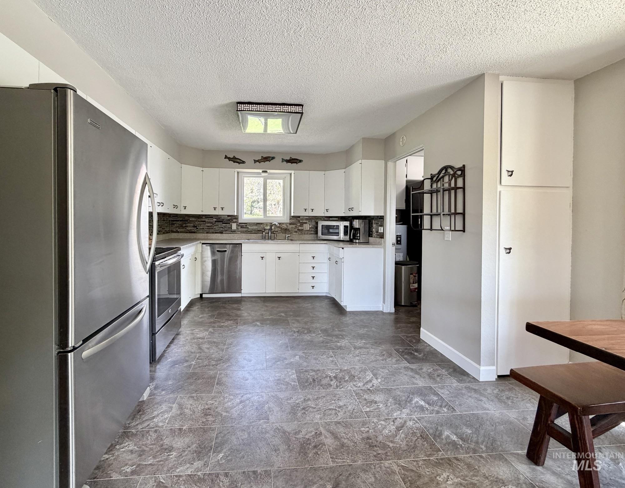 1740 Daves Ave, Moscow, Idaho 83843, 3 Bedrooms, 2 Bathrooms, Residential For Sale, Price $489,000,MLS 98985094