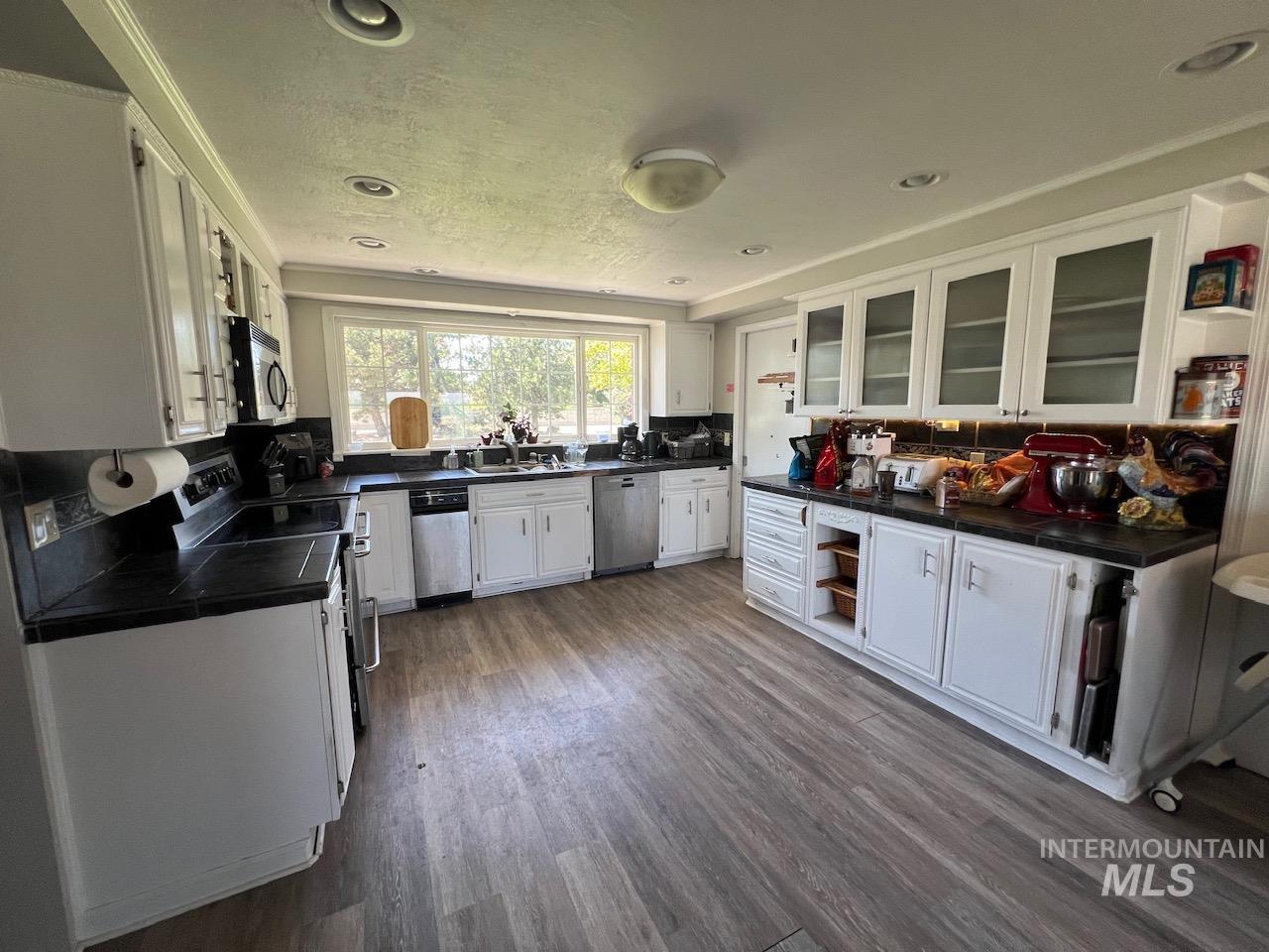 11700 W Chinden Ridge Dr, Boise, Idaho 83714, 4 Bedrooms, 3 Bathrooms, Residential For Sale, Price $699,990, 98985095