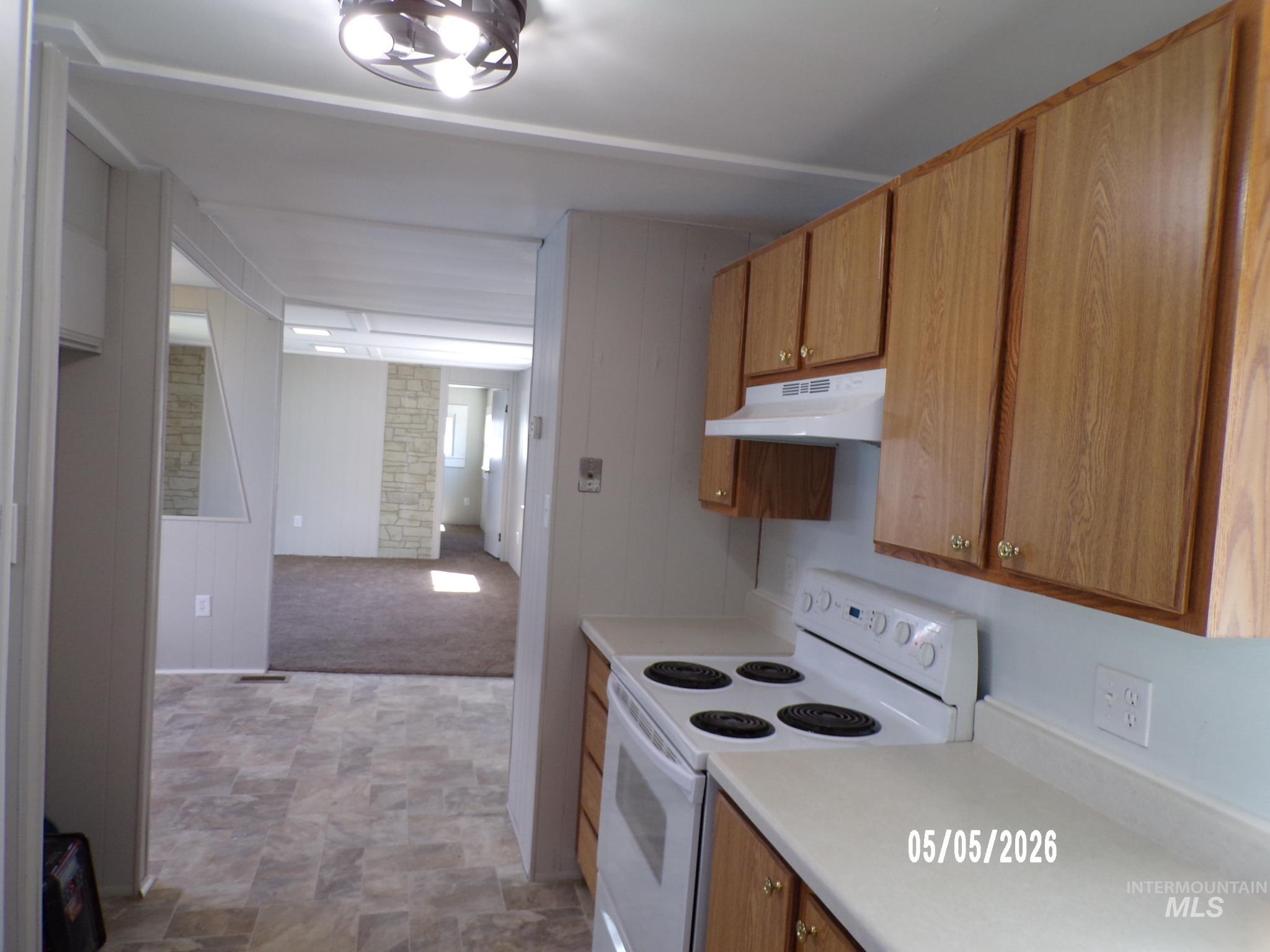 913 Preston Ave, Lewiston, Idaho 83501, 2 Bedrooms, 1 Bathroom, Residential For Sale, Price $69,500,MLS 98985097
