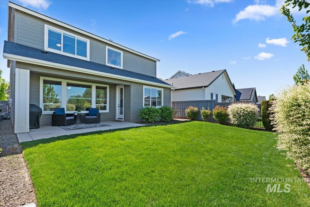 10128 Irongate Dr, Nampa, Idaho 83687, 4 Bedrooms, 2.5 Bathrooms, Residential For Sale, Price $559,900,MLS 98985098