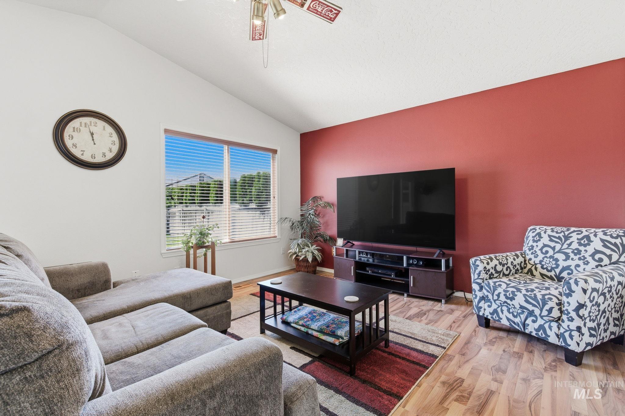 1027 W Bird Ave, Nampa, Idaho 83686, 3 Bedrooms, 2 Bathrooms, Residential For Sale, Price $400,000,MLS 98985101