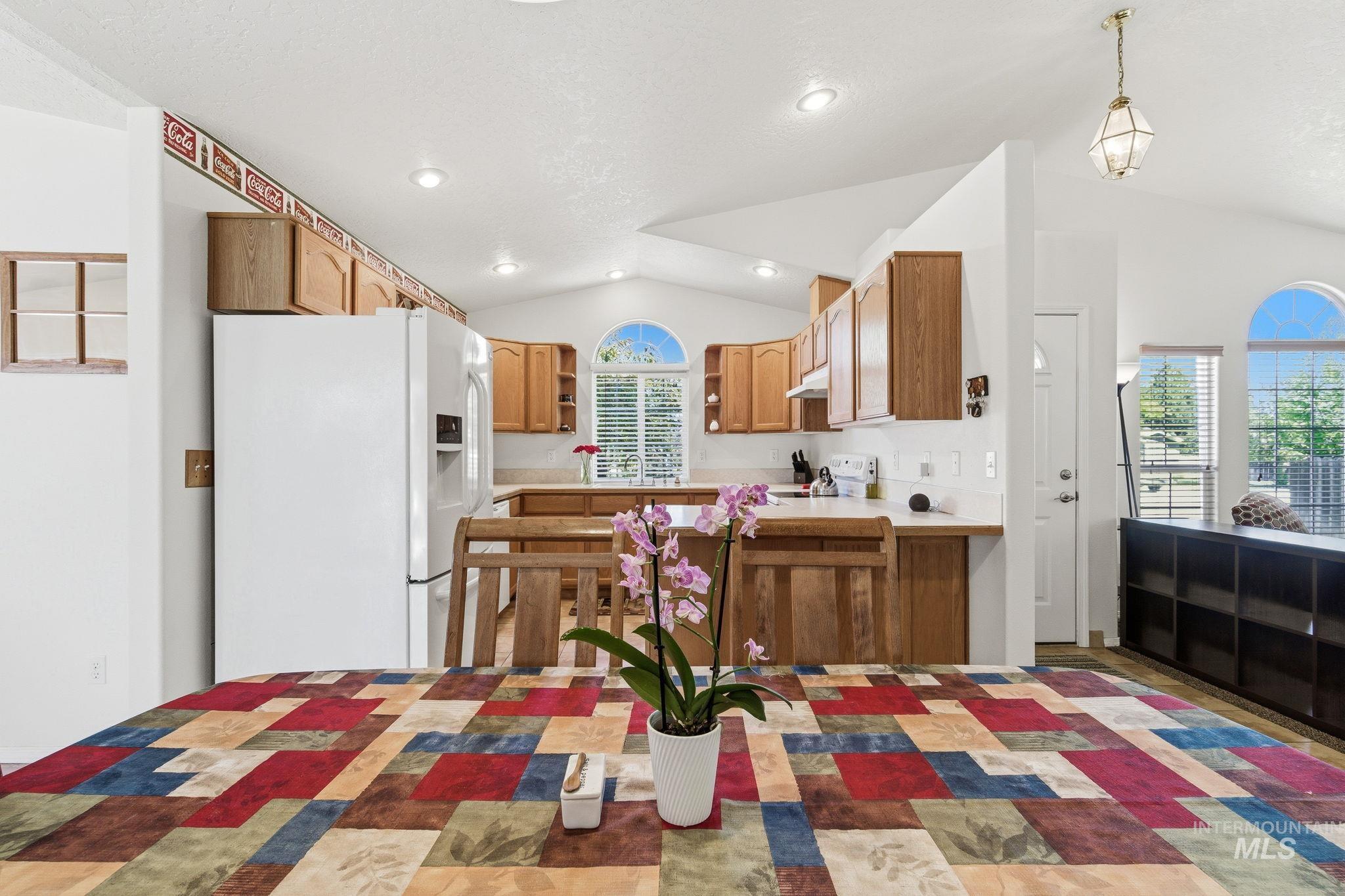1027 W Bird Ave, Nampa, Idaho 83686, 3 Bedrooms, 2 Bathrooms, Residential For Sale, Price $400,000,MLS 98985101