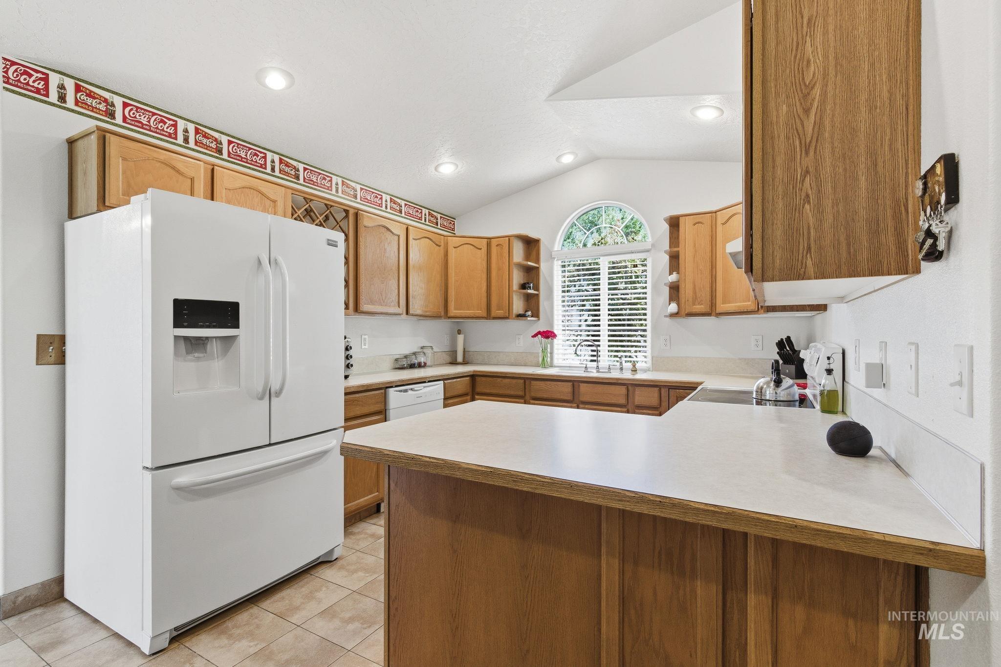 1027 W Bird Ave, Nampa, Idaho 83686, 3 Bedrooms, 2 Bathrooms, Residential For Sale, Price $400,000,MLS 98985101