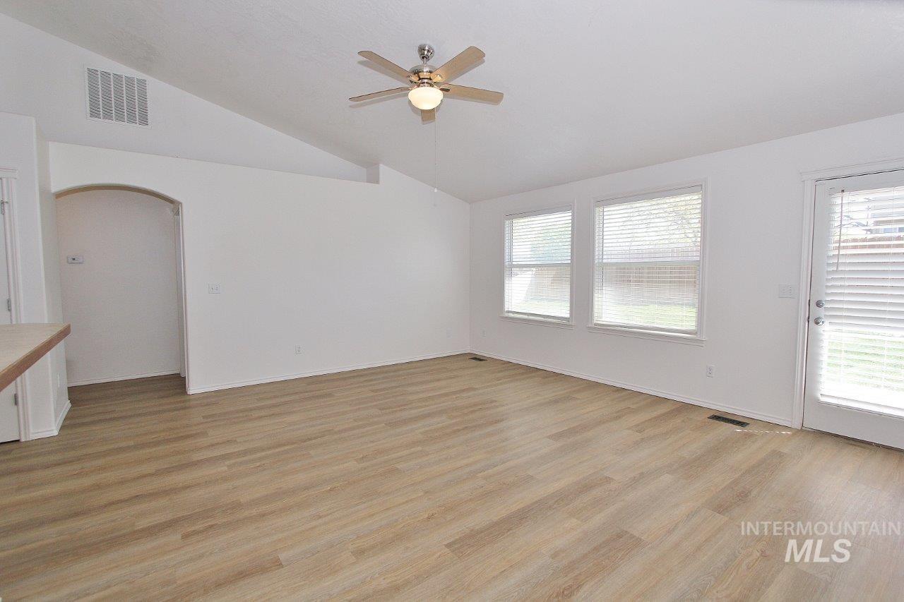 3444 S Payette River Ave, Nampa, Idaho 83686, 3 Bedrooms, 2 Bathrooms, Residential For Sale, Price $369,900,MLS 98985102