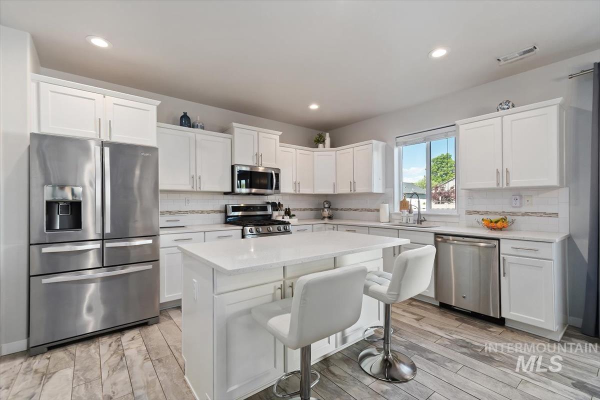 11473 W Baserri Dr, Boise, Idaho 83709, 4 Bedrooms, 2.5 Bathrooms, Residential For Sale, Price $600,000,MLS 98985103