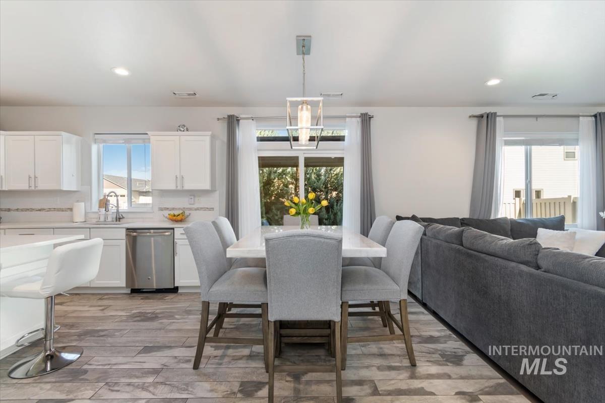11473 W Baserri Dr, Boise, Idaho 83709, 4 Bedrooms, 2.5 Bathrooms, Residential For Sale, Price $584,900, 98985103