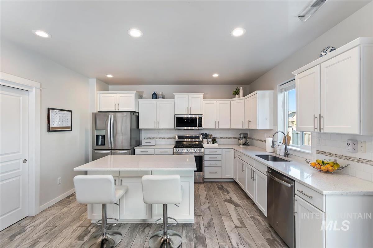 11473 W Baserri Dr, Boise, Idaho 83709, 4 Bedrooms, 2.5 Bathrooms, Residential For Sale, Price $600,000,MLS 98985103