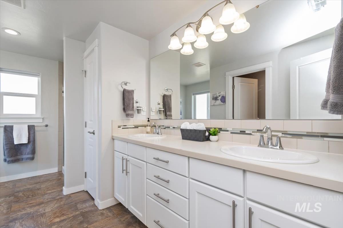 11473 W Baserri Dr, Boise, Idaho 83709, 4 Bedrooms, 2.5 Bathrooms, Residential For Sale, Price $600,000,MLS 98985103