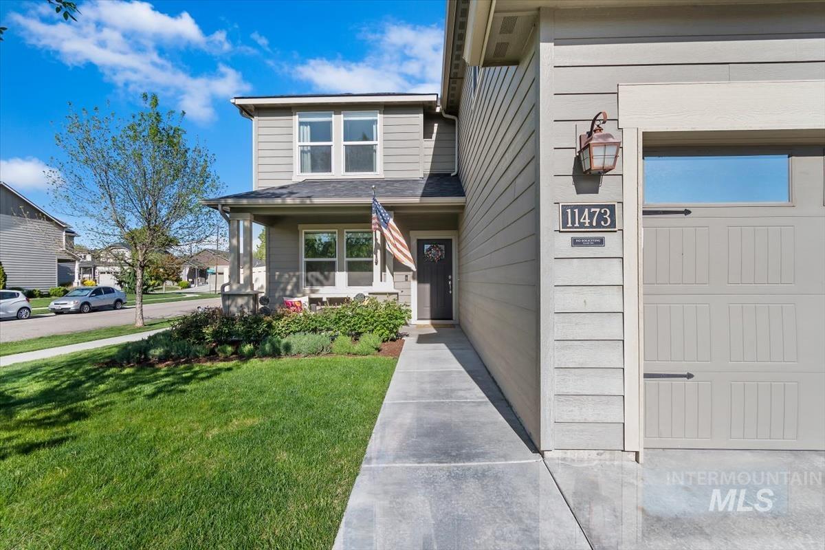 11473 W Baserri Dr, Boise, Idaho 83709, 4 Bedrooms, 2.5 Bathrooms, Residential For Sale, Price $600,000,MLS 98985103