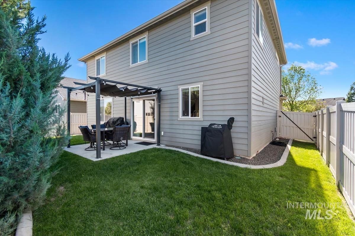 11473 W Baserri Dr, Boise, Idaho 83709, 4 Bedrooms, 2.5 Bathrooms, Residential For Sale, Price $600,000,MLS 98985103