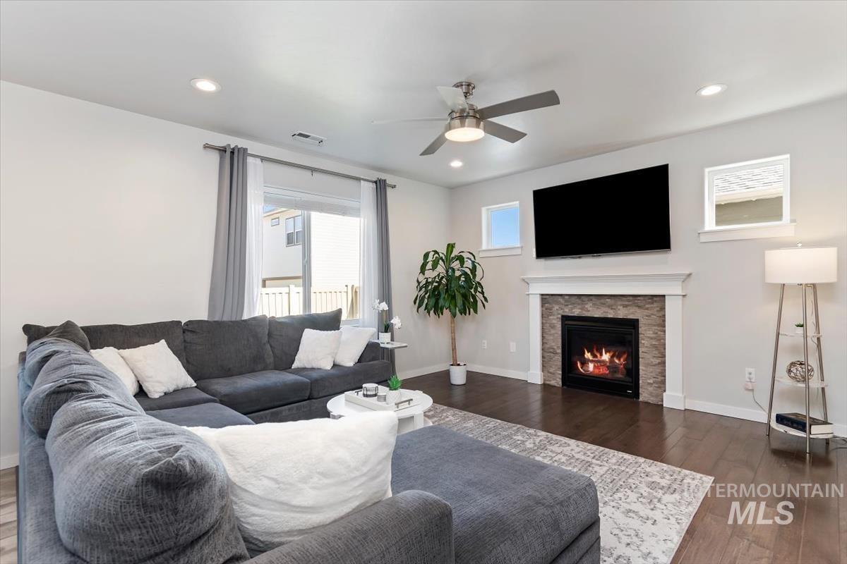 11473 W Baserri Dr, Boise, Idaho 83709, 4 Bedrooms, 2.5 Bathrooms, Residential For Sale, Price $584,900, 98985103