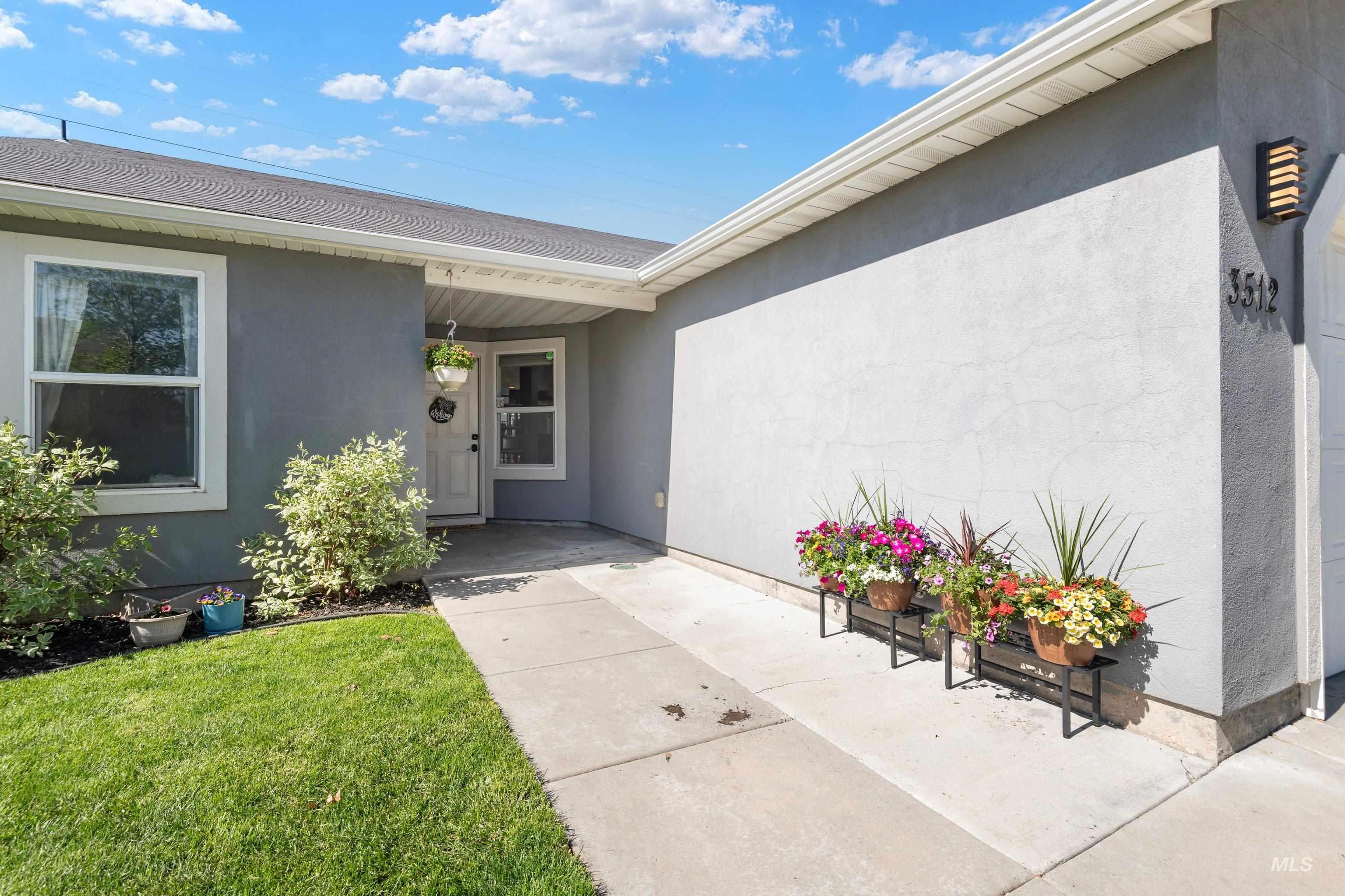 3512 W Vistapark Dr, Caldwell, Idaho 83605, 3 Bedrooms, 2 Bathrooms, Residential For Sale, Price $349,900,MLS 98985104