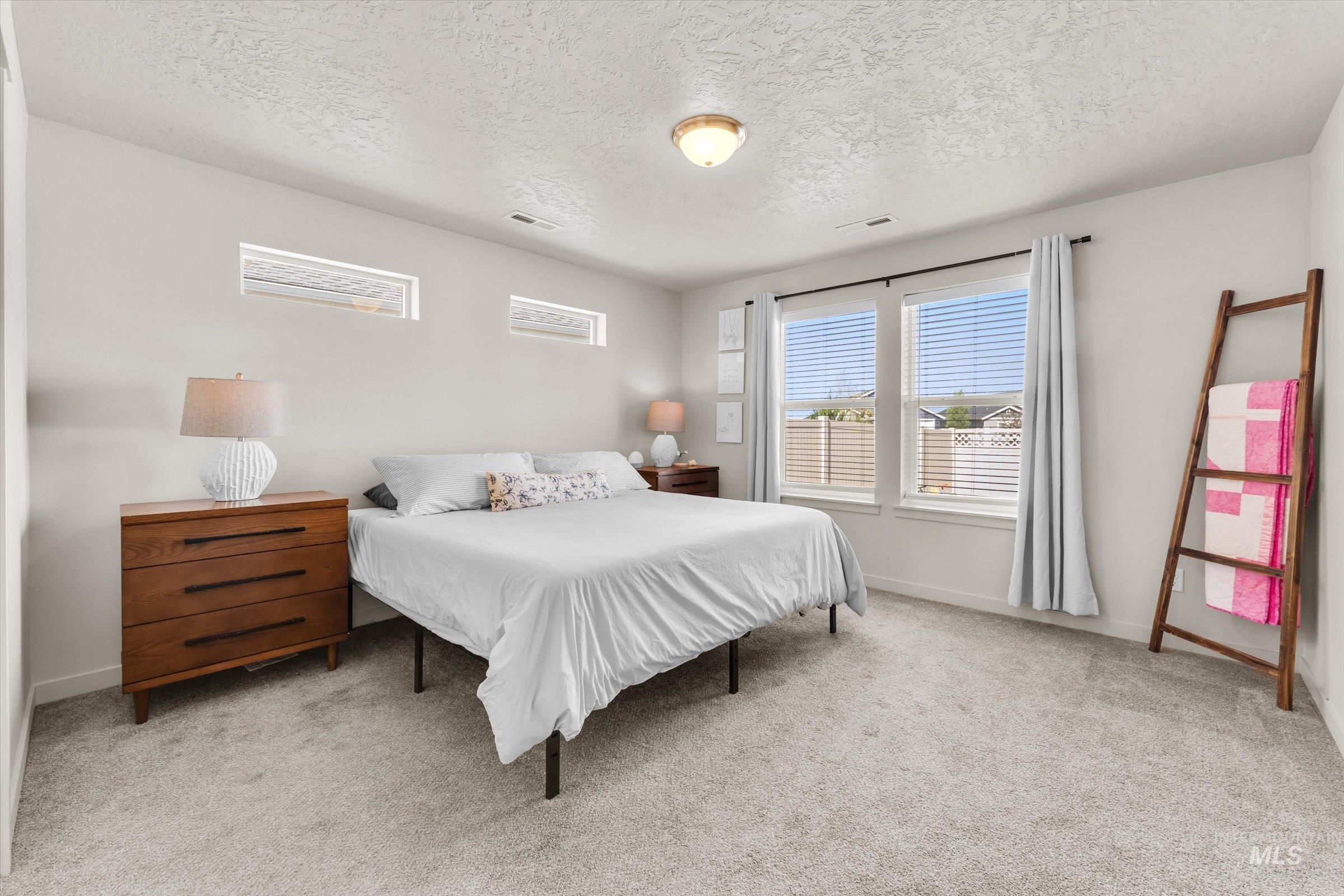 17009 N Cornwallis Way, Nampa, Idaho 83687, 3 Bedrooms, 2 Bathrooms, Residential For Sale, Price $412,000,MLS 98985105
