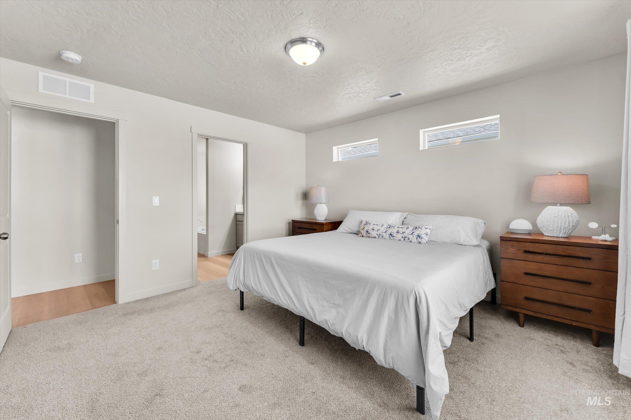 17009 N Cornwallis Way, Nampa, Idaho 83687, 3 Bedrooms, 2 Bathrooms, Residential For Sale, Price $412,000,MLS 98985105