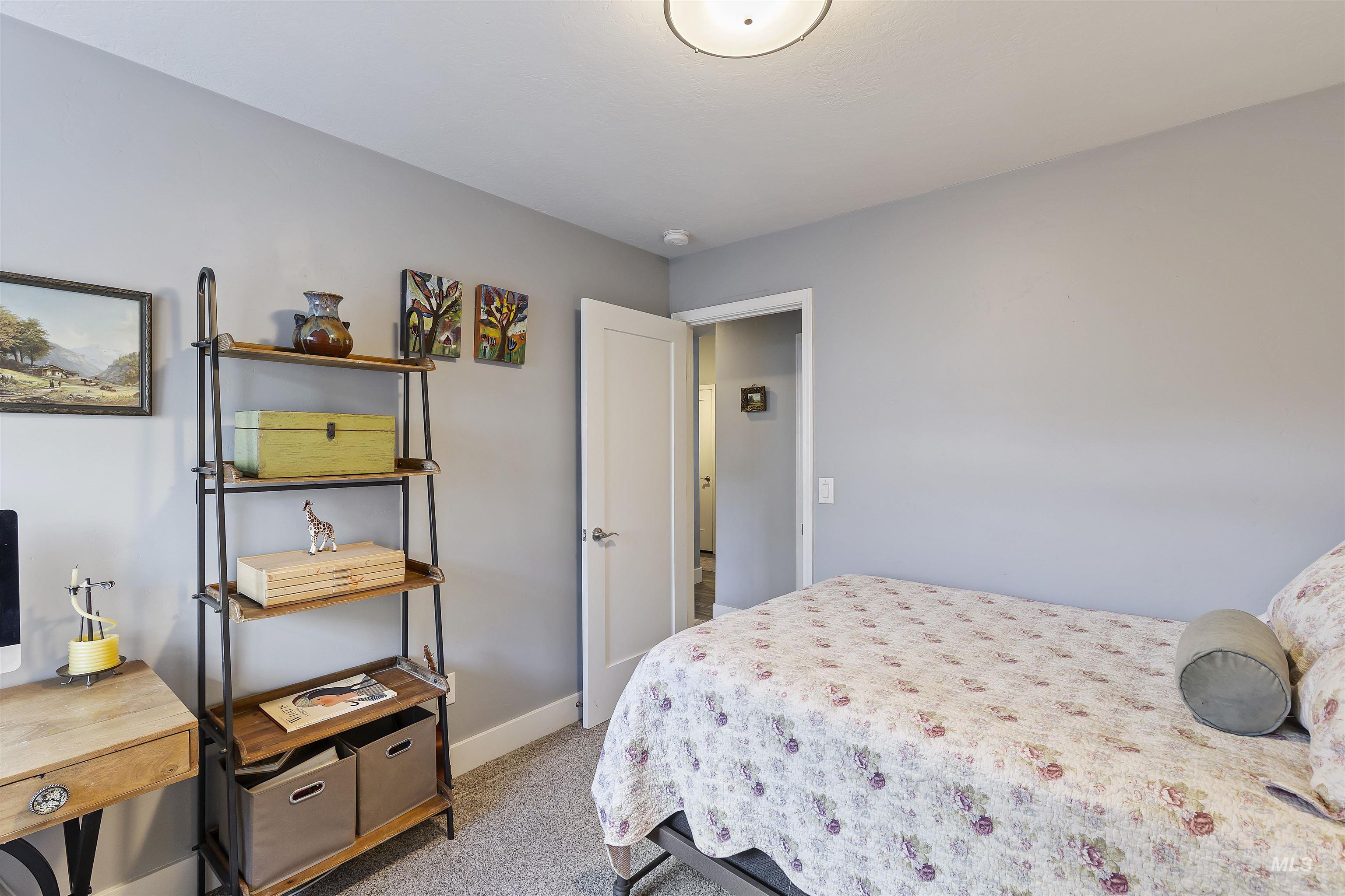 6195 N Oliver Ave, Boise, Idaho 83714, 3 Bedrooms, 2 Bathrooms, Residential For Sale, Price $499,900,MLS 98985106