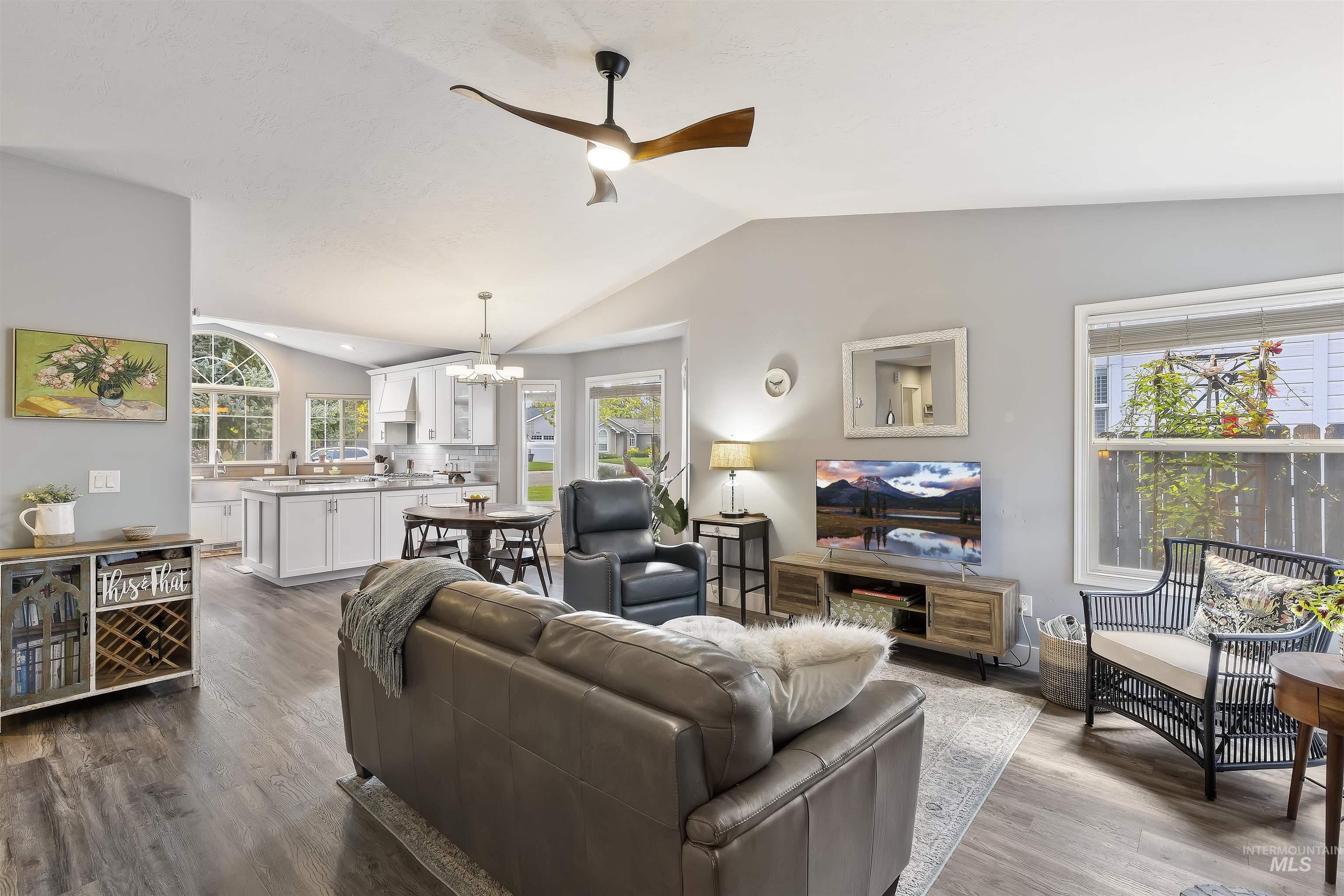 6195 N Oliver Ave, Boise, Idaho 83714, 3 Bedrooms, 2 Bathrooms, Residential For Sale, Price $499,900,MLS 98985106