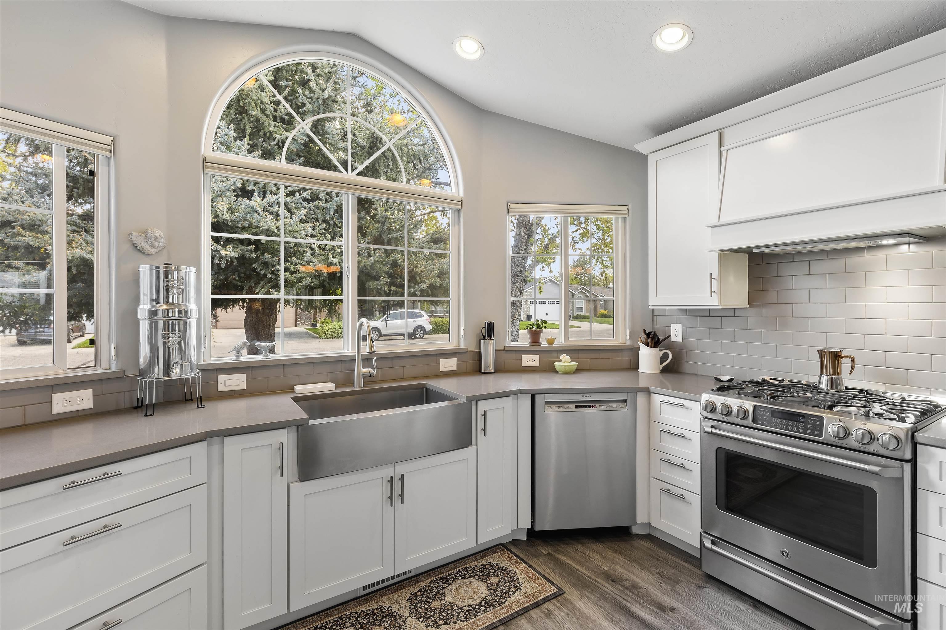 6195 N Oliver Ave, Boise, Idaho 83714, 3 Bedrooms, 2 Bathrooms, Residential For Sale, Price $499,900,MLS 98985106