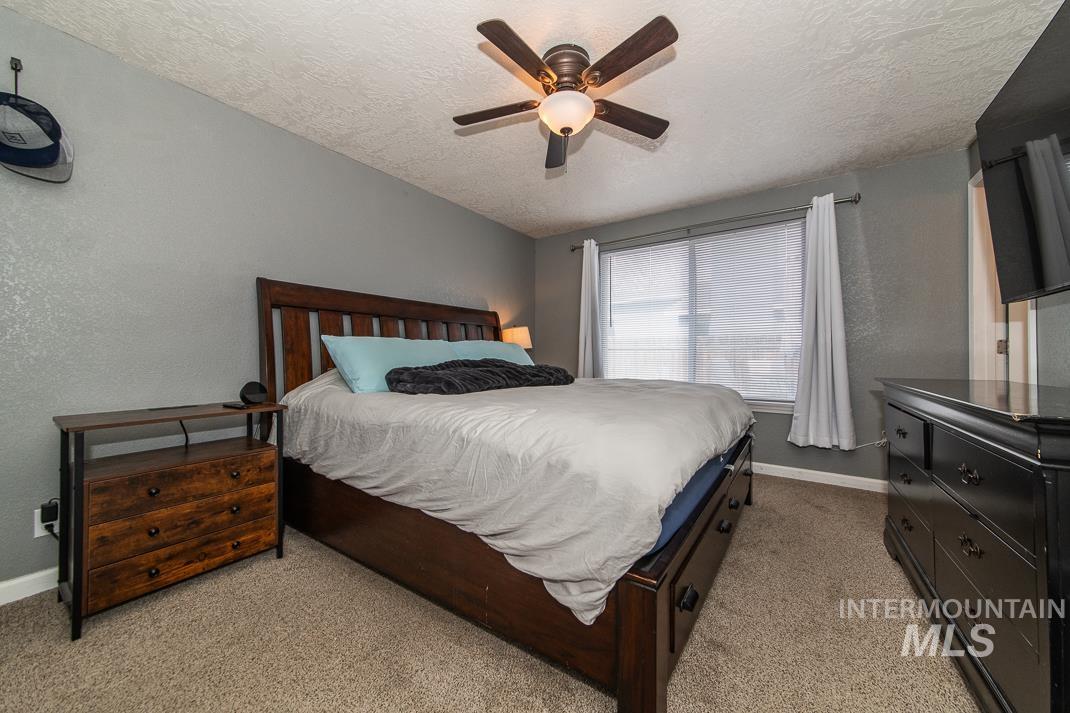 1770 E Oakcrest, Meridian, Idaho 83642, 4 Bedrooms, 2 Bathrooms, Residential For Sale, Price $414,900,MLS 98985107