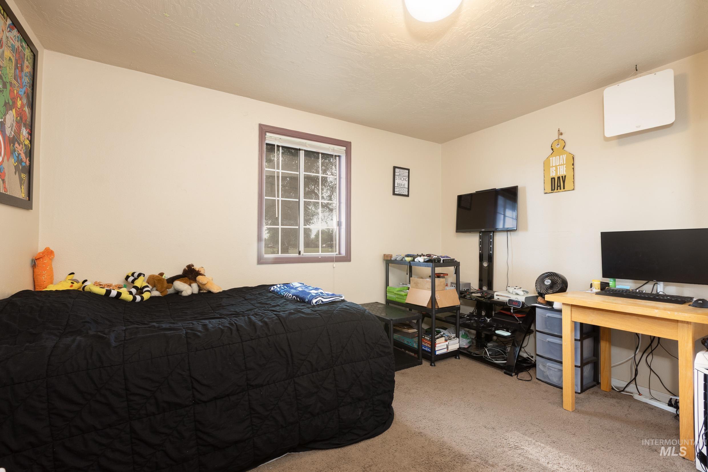 524 Lake Lowell Ave, Nampa, Idaho 83686, 4 Bedrooms, 2 Bathrooms, Residential Income For Sale, Price $699,990,MLS 98985108